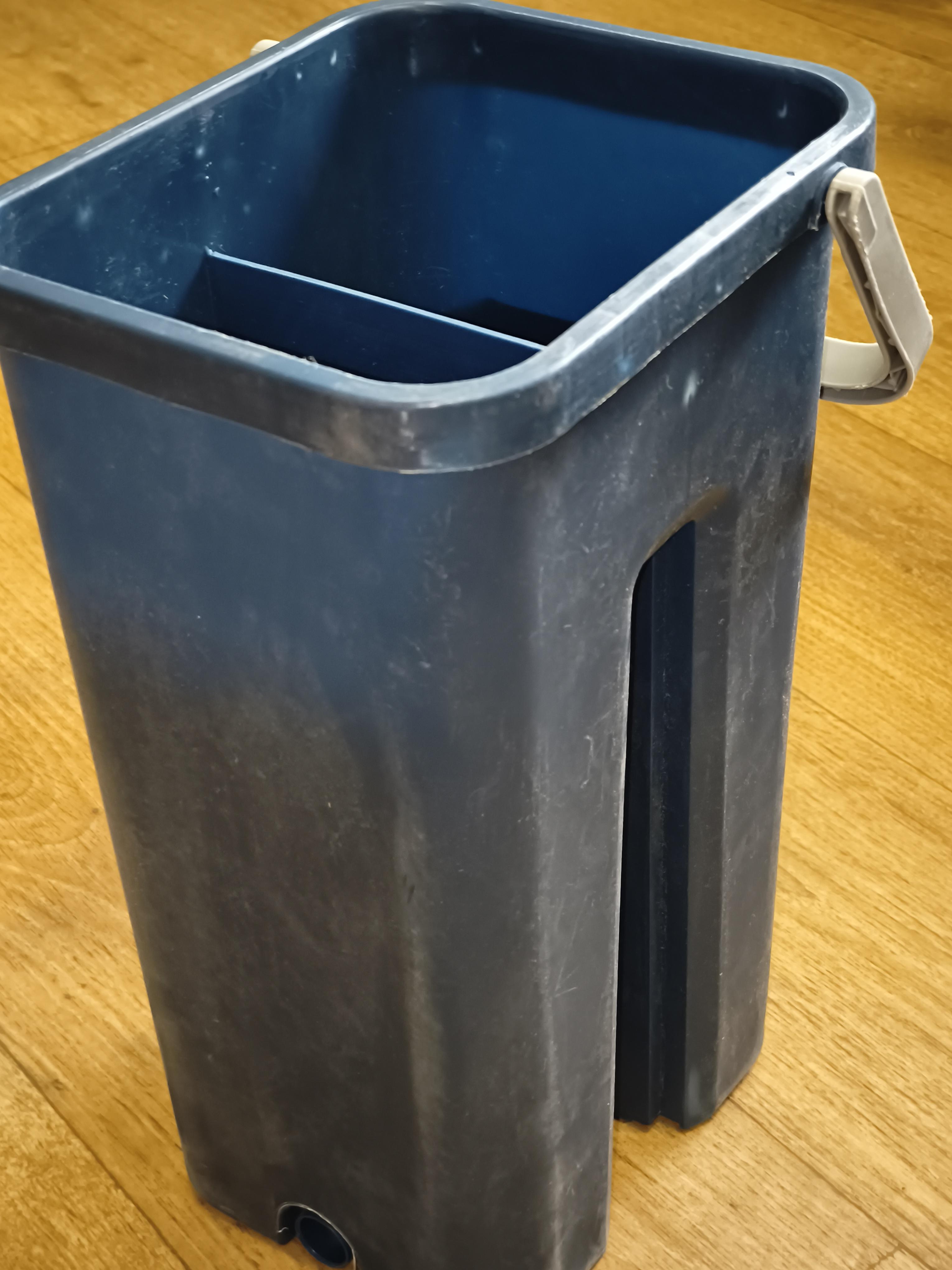 Фото: Швабра-лентяйка с отжимом и ведром Scratch Anet 8 л Зеленый, отправлено покупателем Валерія Швабра-лентяйка с отжимом и ведром Scratch Anet 8 л Зеленый в реальных условиях использования от покупателя Валерія.