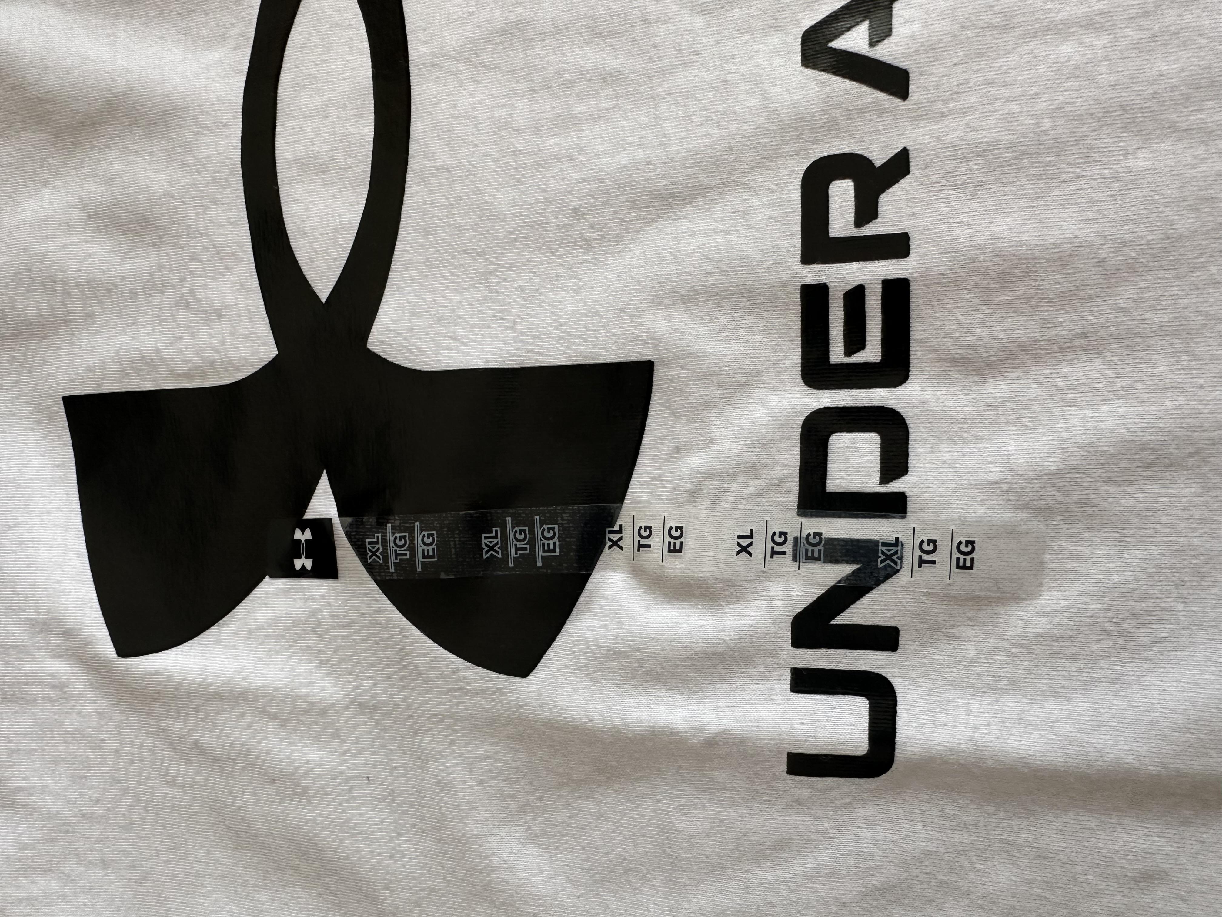 Футболка Under Armour UA W SPORTSTYLE LOGO SS 1356305-102 р.M білий у реальних умовах використання від користувача Карина.
