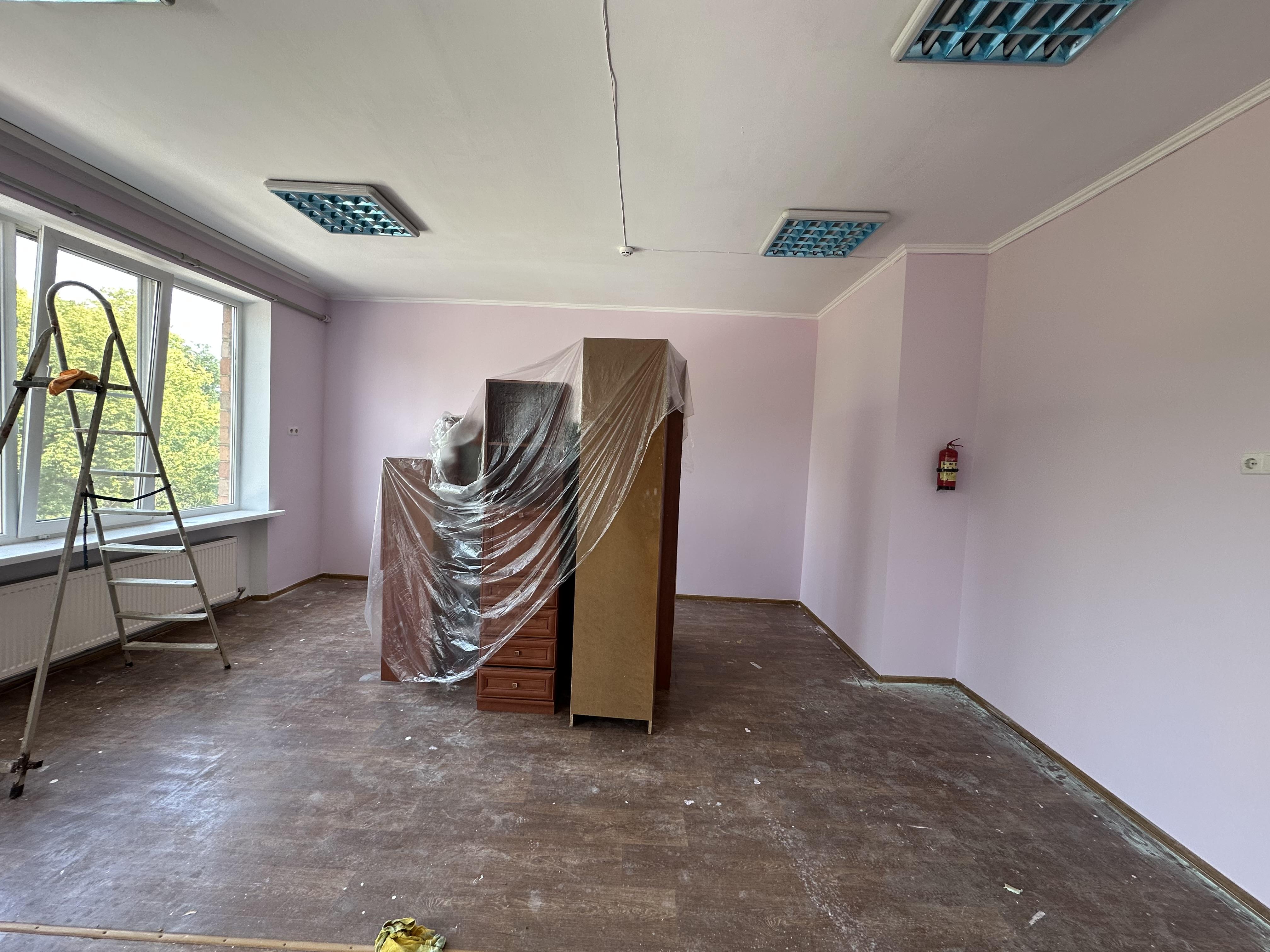 Краска акриловая водоэмульсионная Kompozit INTERIOR 3 глубокий мат 4,2 кг в реальных условиях использования от пользователя Давид Гоцман.