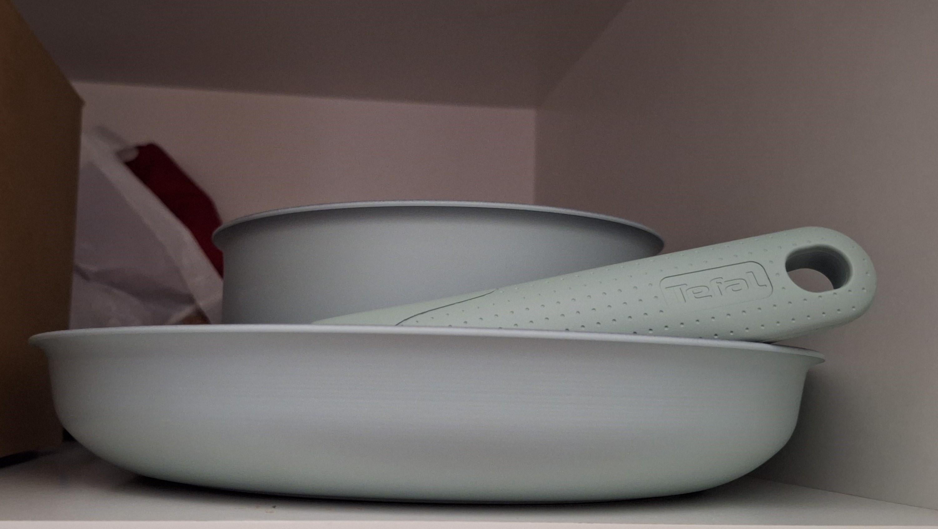 Набір посуду Tefal Halo Eucalyptus 3 предмети L8029053 у реальних умовах використання від користувача Альона Бойко.