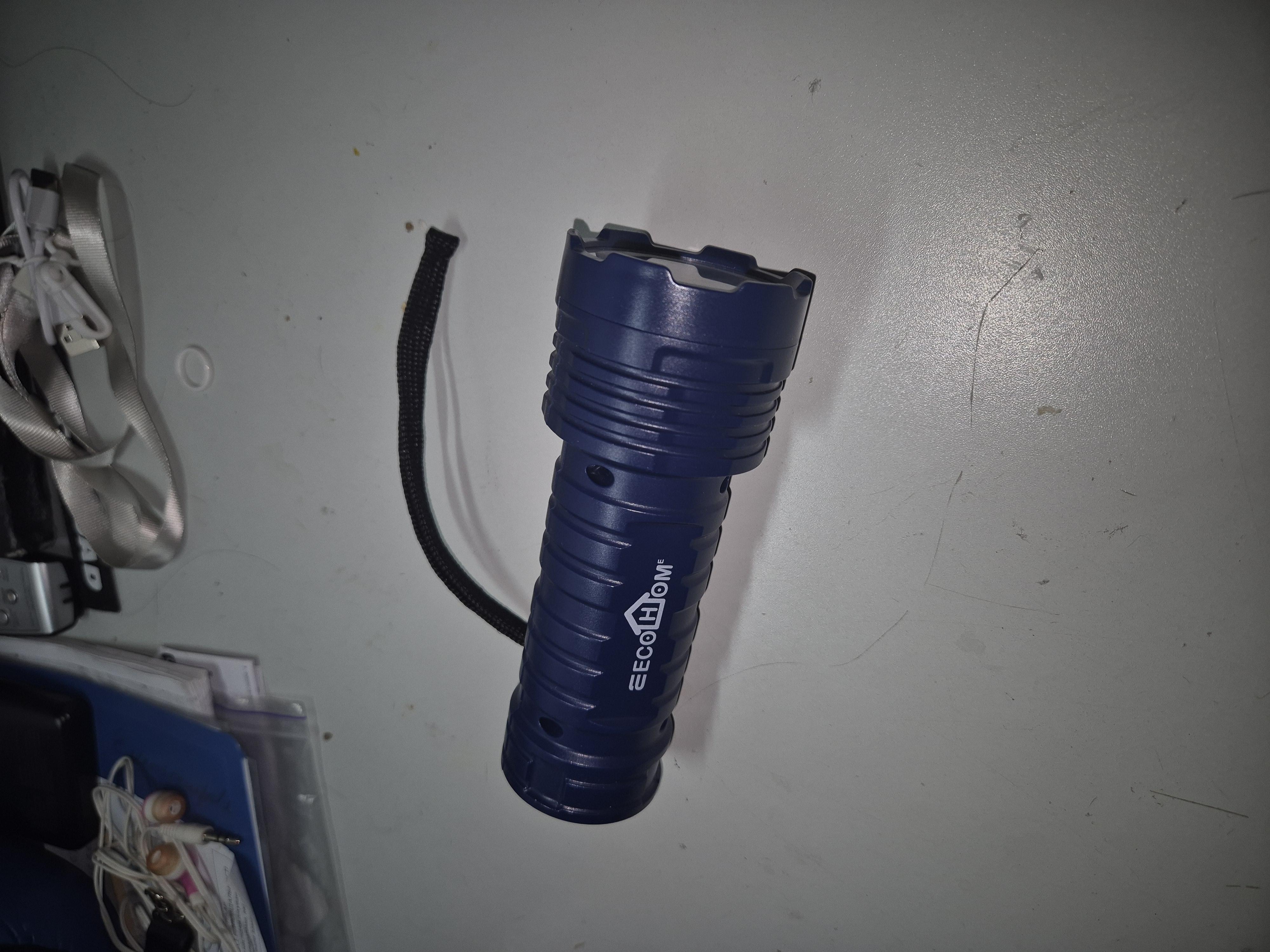 Фонарик ECOНОМЕ PF400R синий в реальных условиях использования от пользователя Ілля.