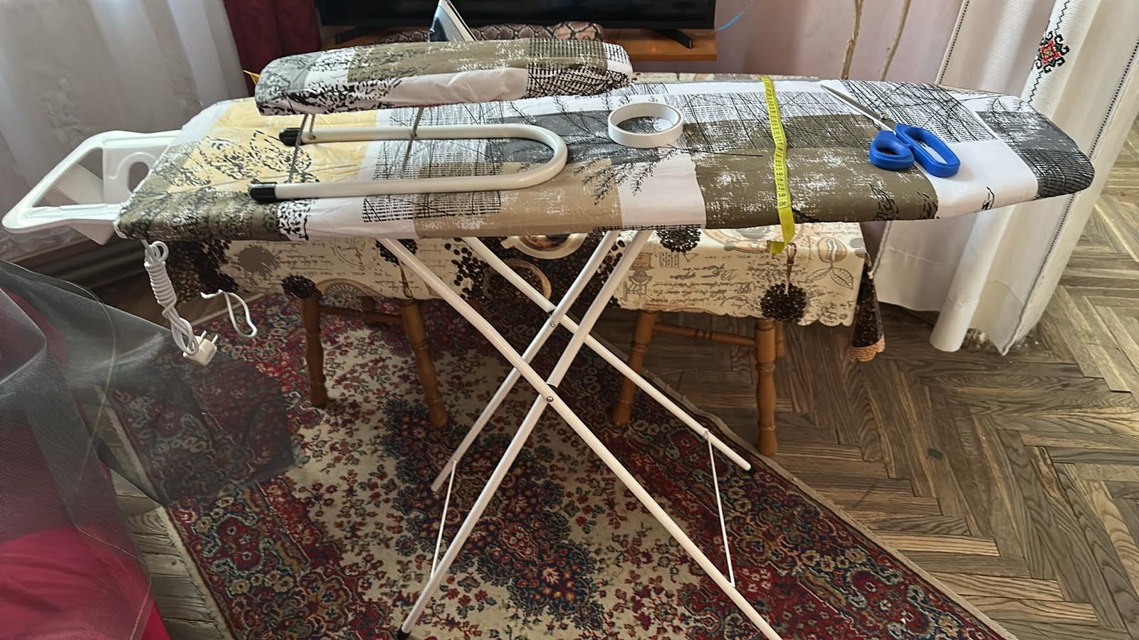 Прасувальна дошка WESTERN HOUSE Мрія з рукавом та розеткою у реальних умовах використання від покупця Олександра.