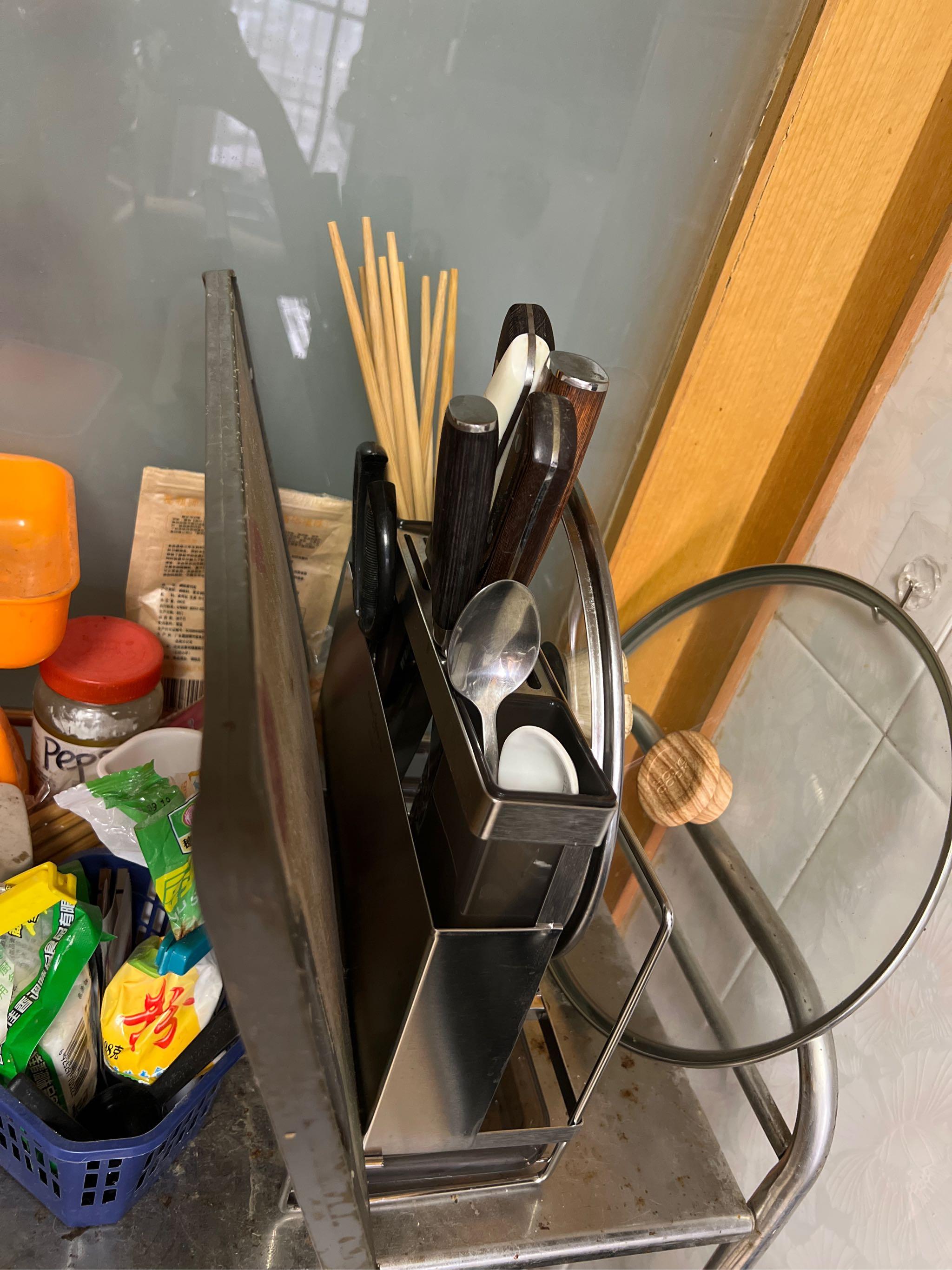 Підставка кухонна для столових приладів та приладдя (18205299) у реальних умовах використання від покупця Наталія Крижанівська.