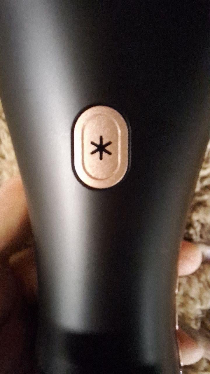 Фен Rowenta Ultimate Experience Air Motion CF8C20E0 в реальных условиях использования от пользователя Віра Гусейнова.