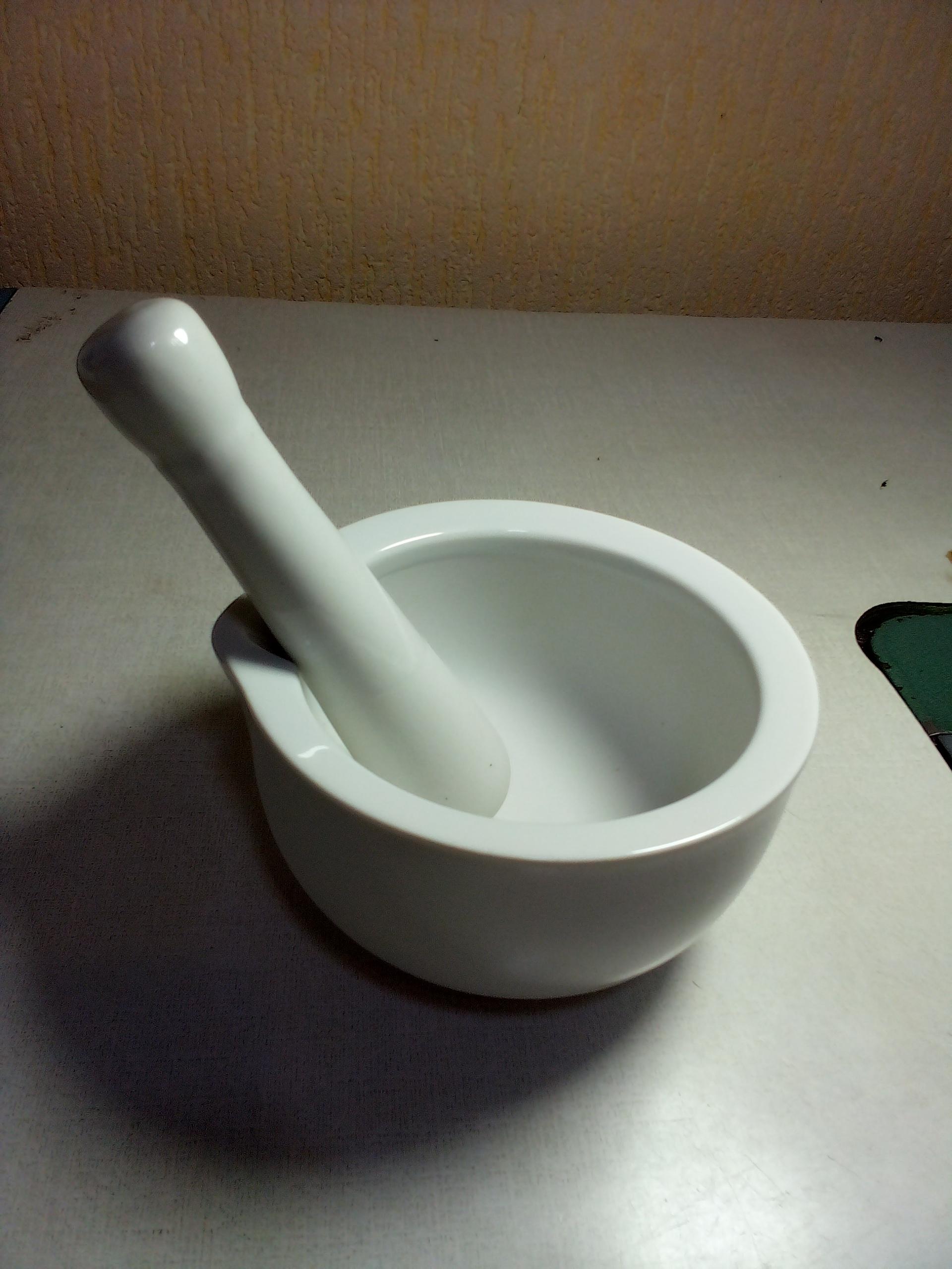 Ступка с пестиком Fackelmann 11,5 см 48557 в реальных условиях использования от покупателя Завірюха.