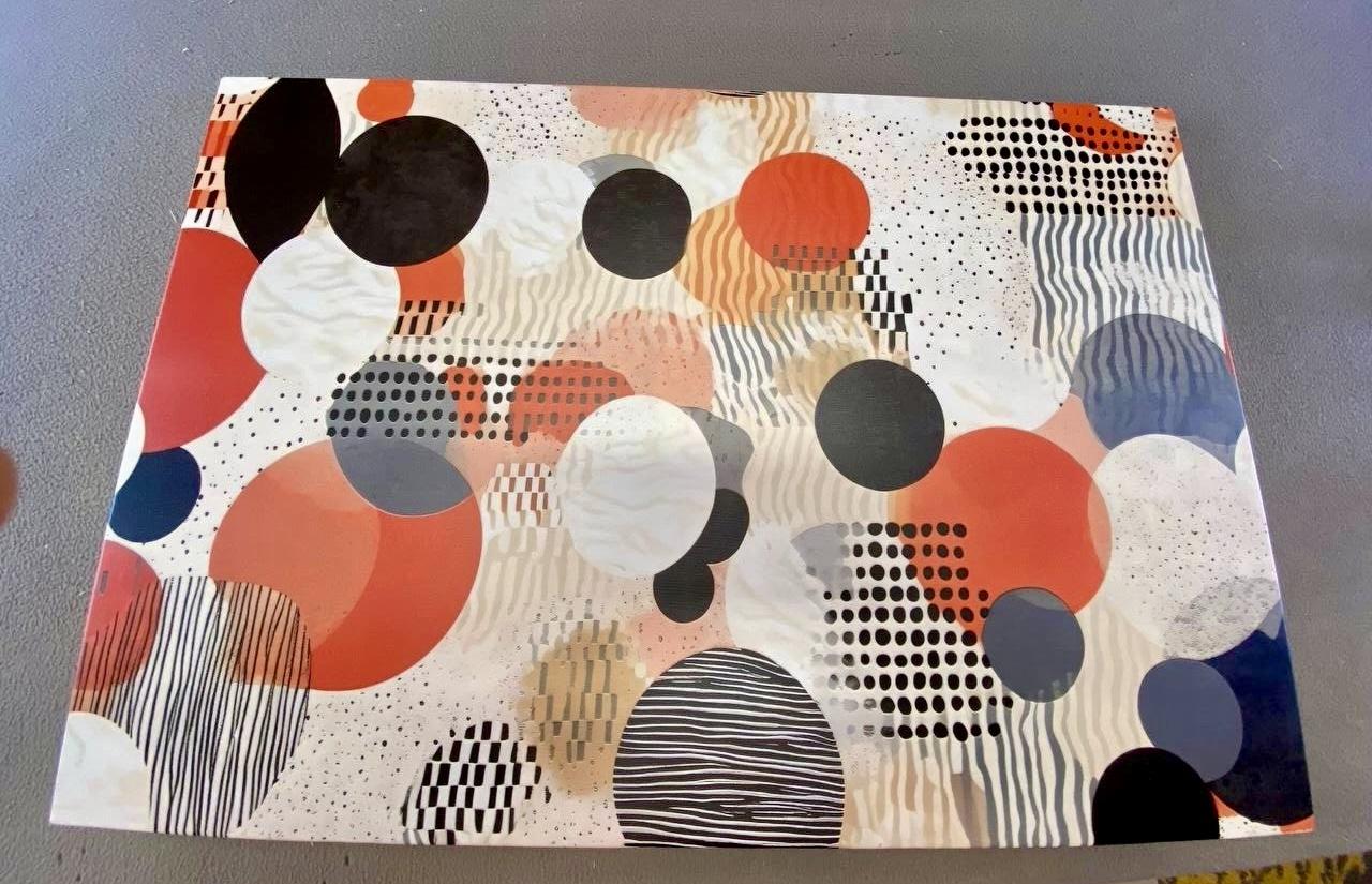 Картина на полотні Різнокольорові абстрактні кола 80x54 см (V179-1_L) у реальних умовах використання від користувача Віктор.