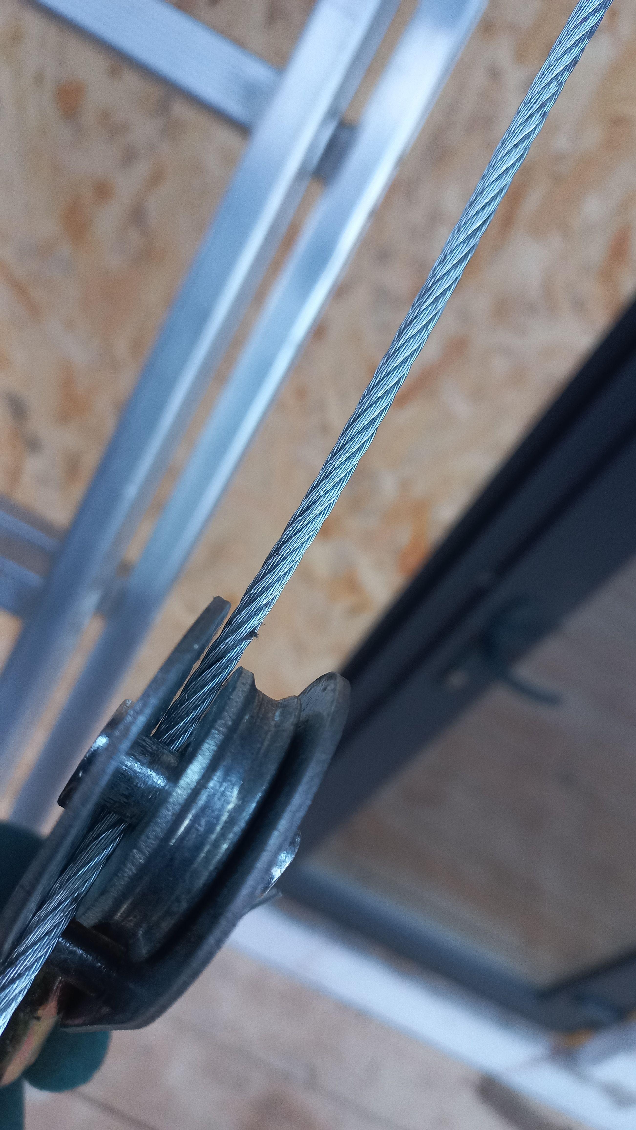 Лебідка INTERTOOL GT1442 важільна тягове зусилля 2 т трос 1,50 м х 4,5 мм робоча довжина троса 0,75 м у реальних умовах використання від користувача Алексей.