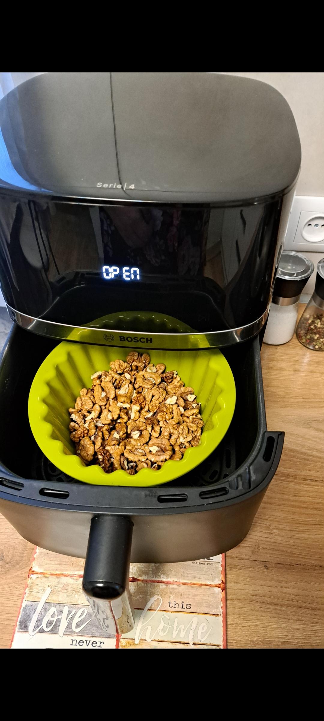 Мультипечь Bosch Serie 4 MAF462B0 в реальных условиях использования от покупателя Ірина.