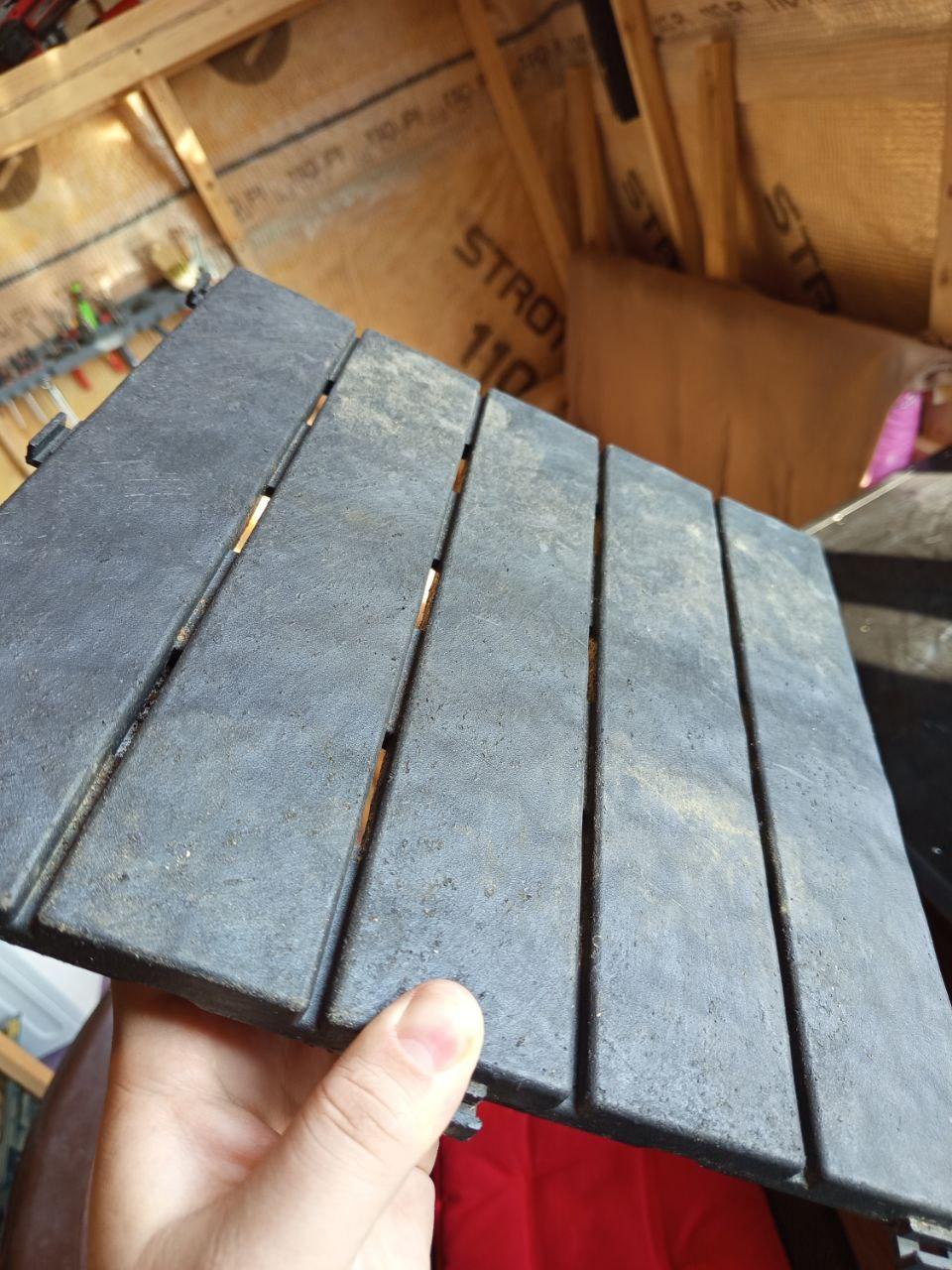 Модульне покриття MultyHome Natural Stone Графіт 30x30 cм у реальних умовах використання від покупця Дмитро.