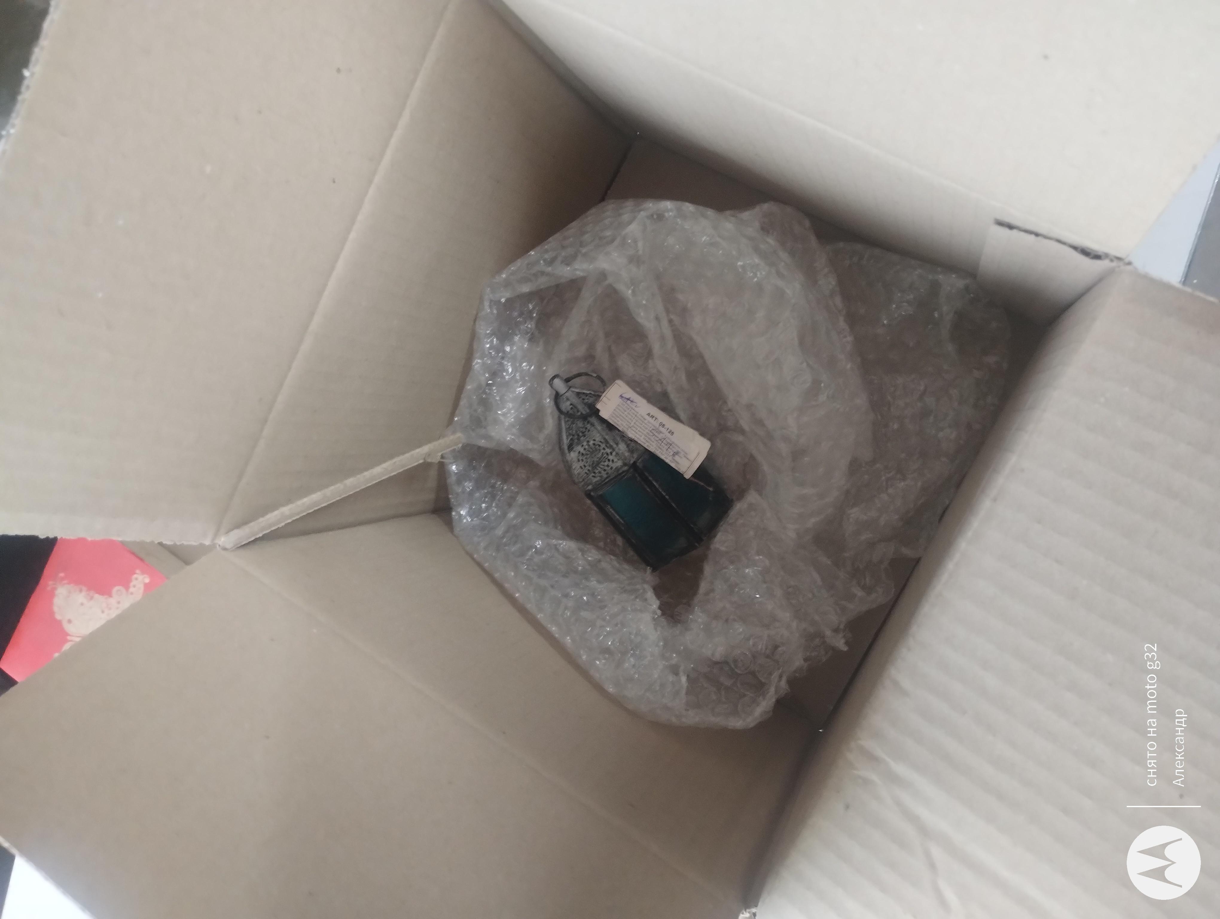 Подсвечник-фонарь Ладонь будды с цветным стеклом 13x5,5x5,5 см в реальных условиях использования от покупателя Александр.