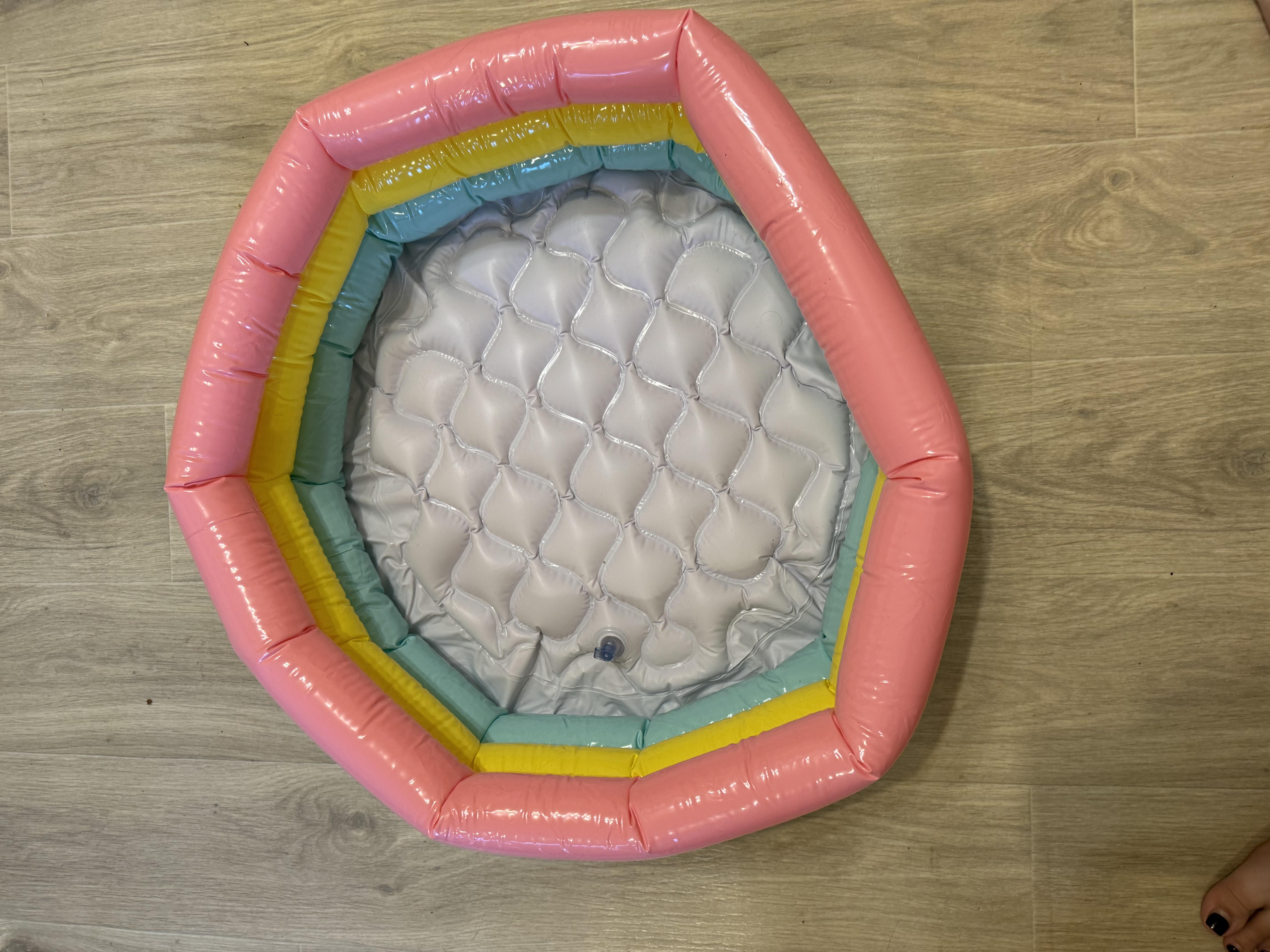 Бассейн надувной Intex Радость 61х22 см 57107 в реальных условиях использования от покупателя Ірина.