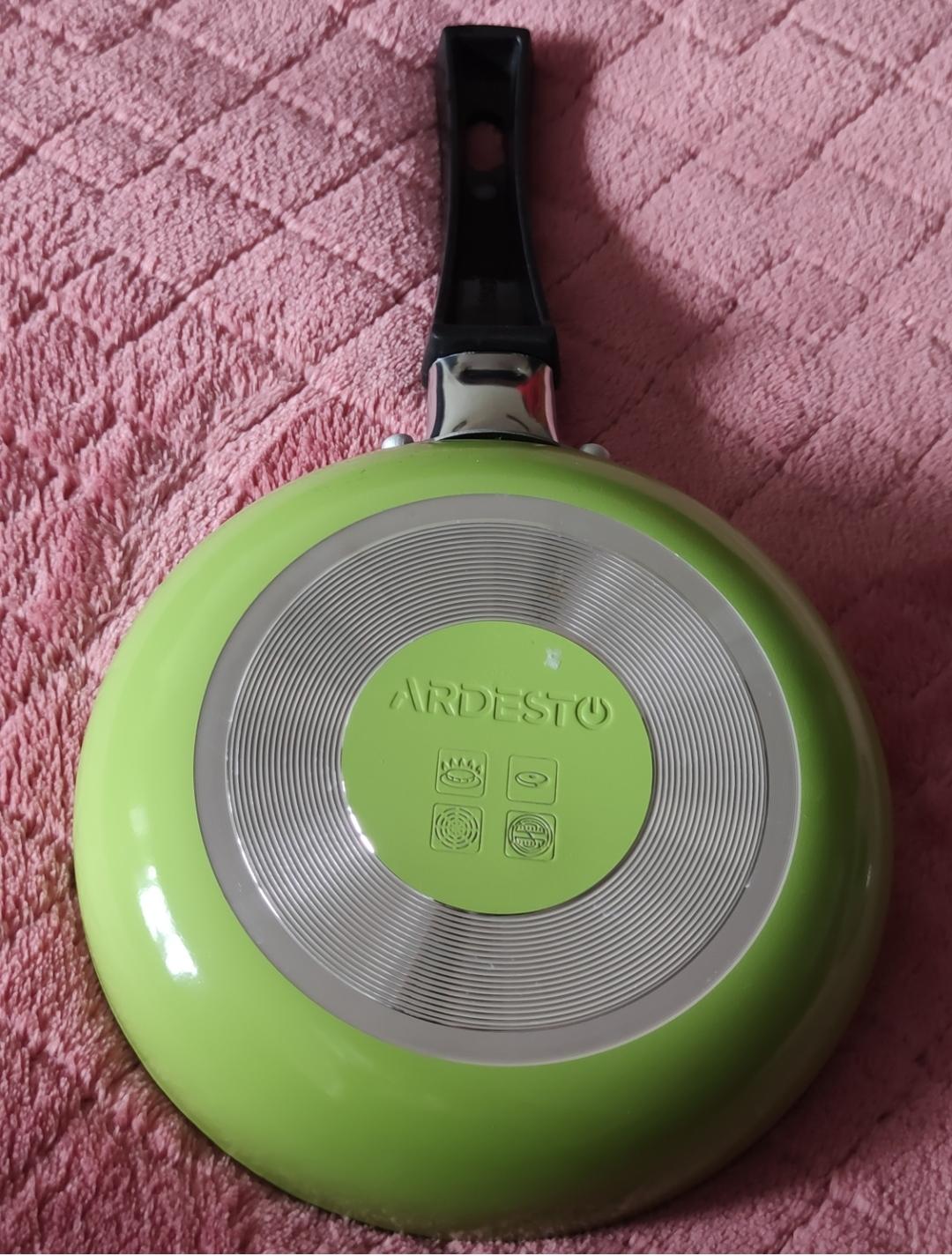 Крышка для сковородки A-Plus 20 см (20GL) в реальных условиях использования от пользователя Євгенія.