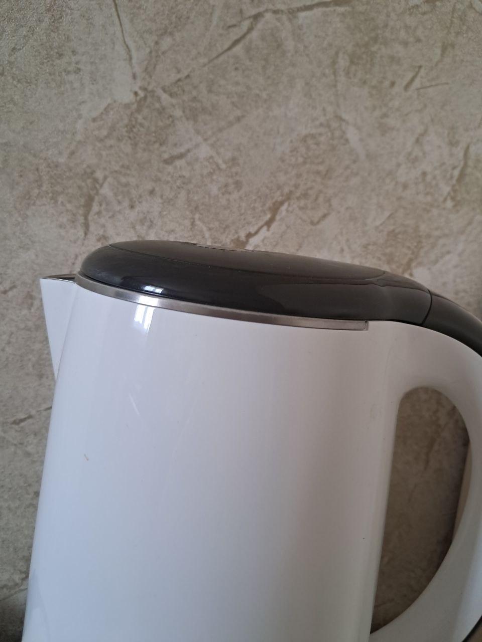 Электрочайник Tefal KO261130 в реальных условиях использования от пользователя Світлана Андроняк.