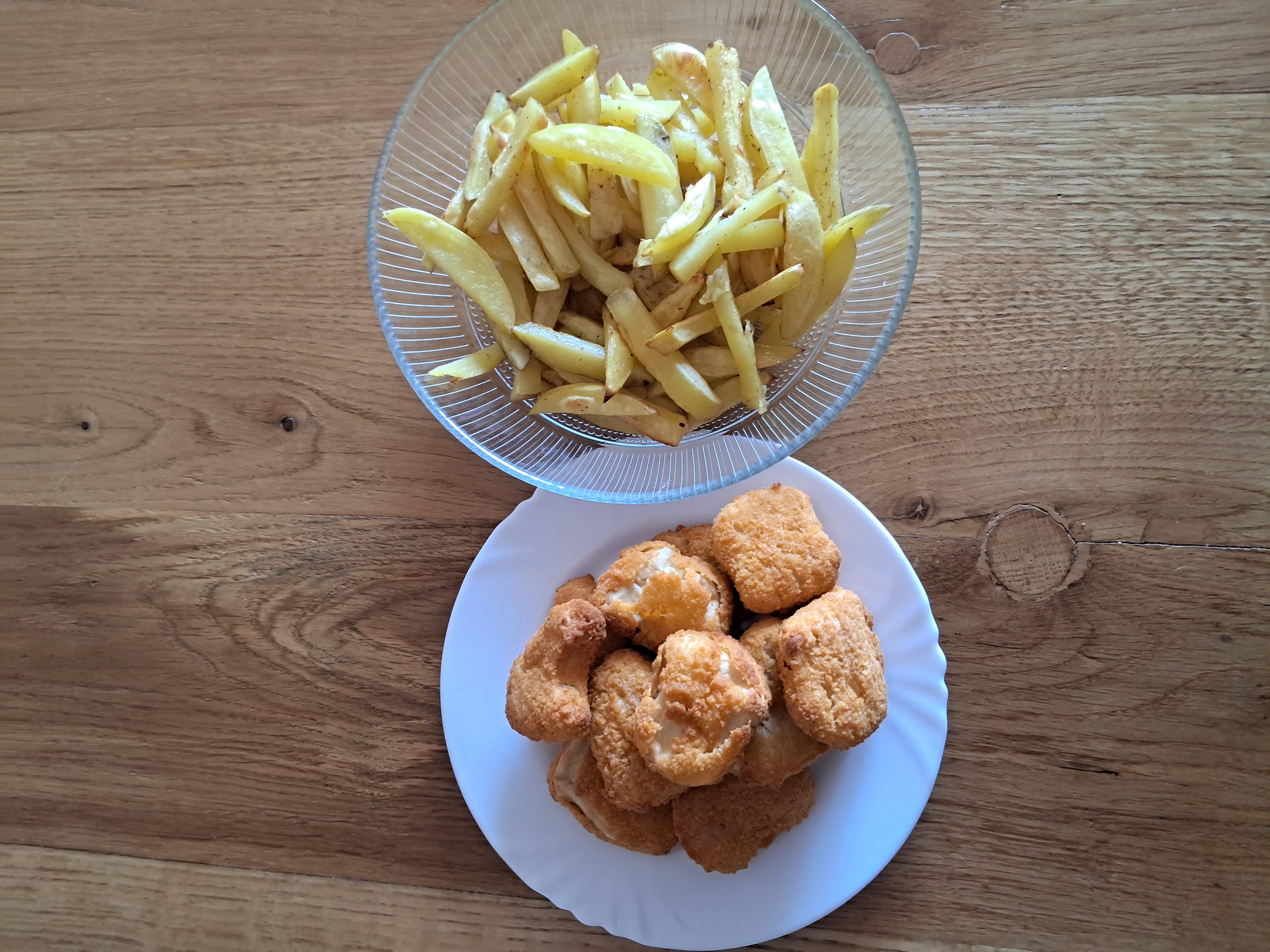 Мультипечь Tefal Easy Fry Precision EY401815 в реальных условиях использования от пользователя Лариса Костенко.