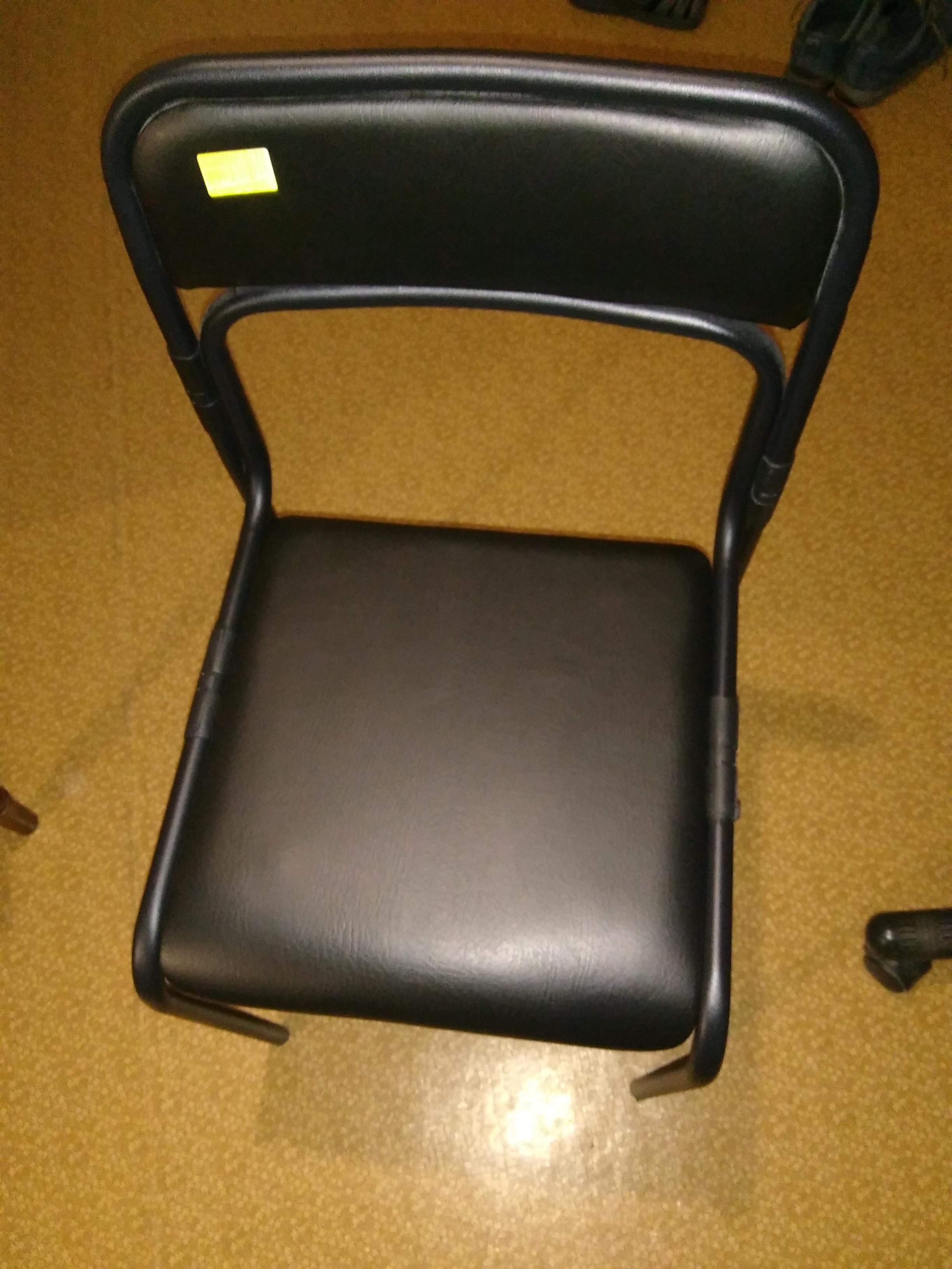 Стул Nowy Styl ASCONA V-CERATA черный в реальных условиях использования от покупателя Олег.