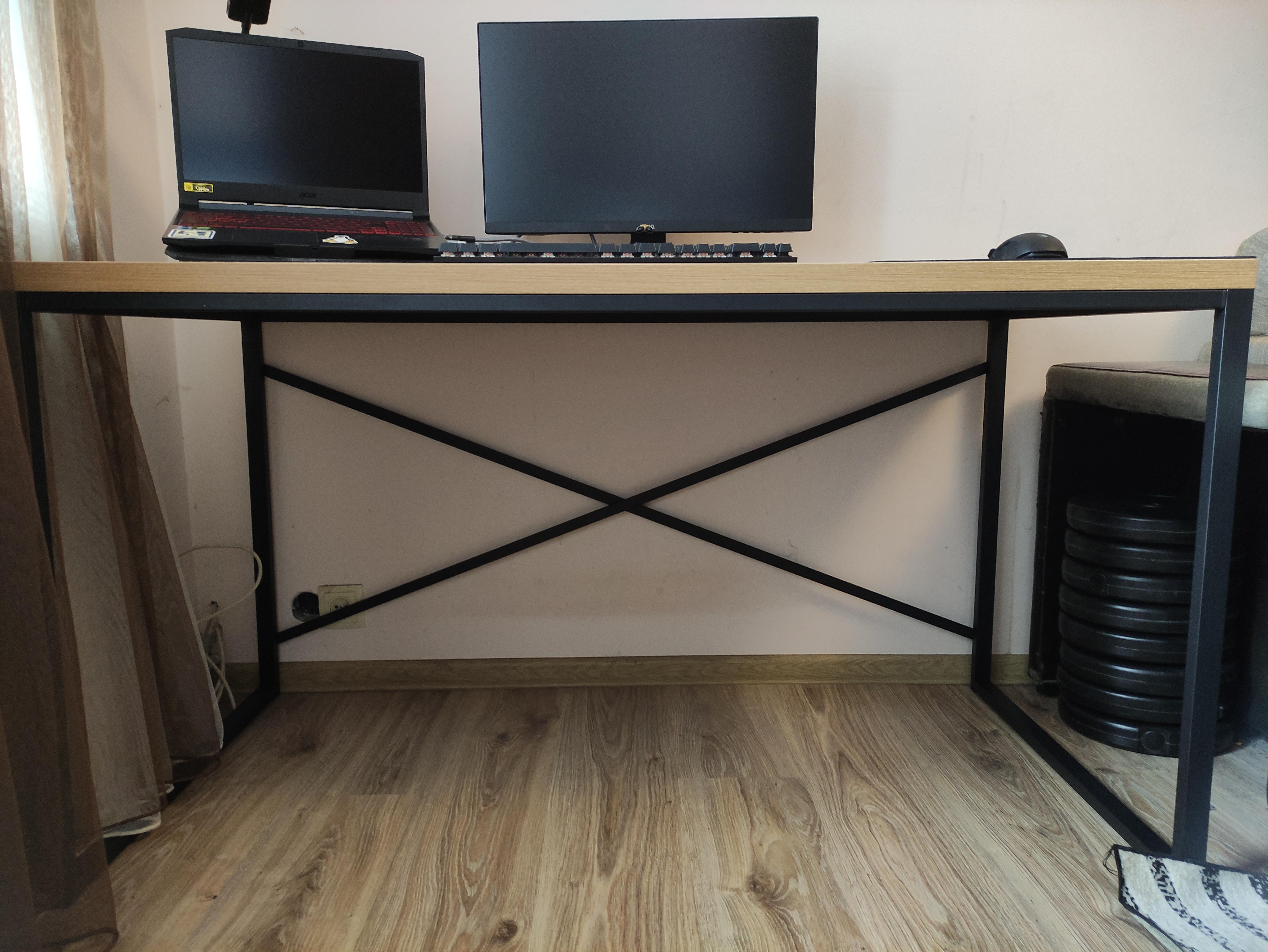 Стіл письмовий лофт Серія 02 1400х700х32 мм Чорний (23493226) у реальних умовах використання від покупця Андрій.