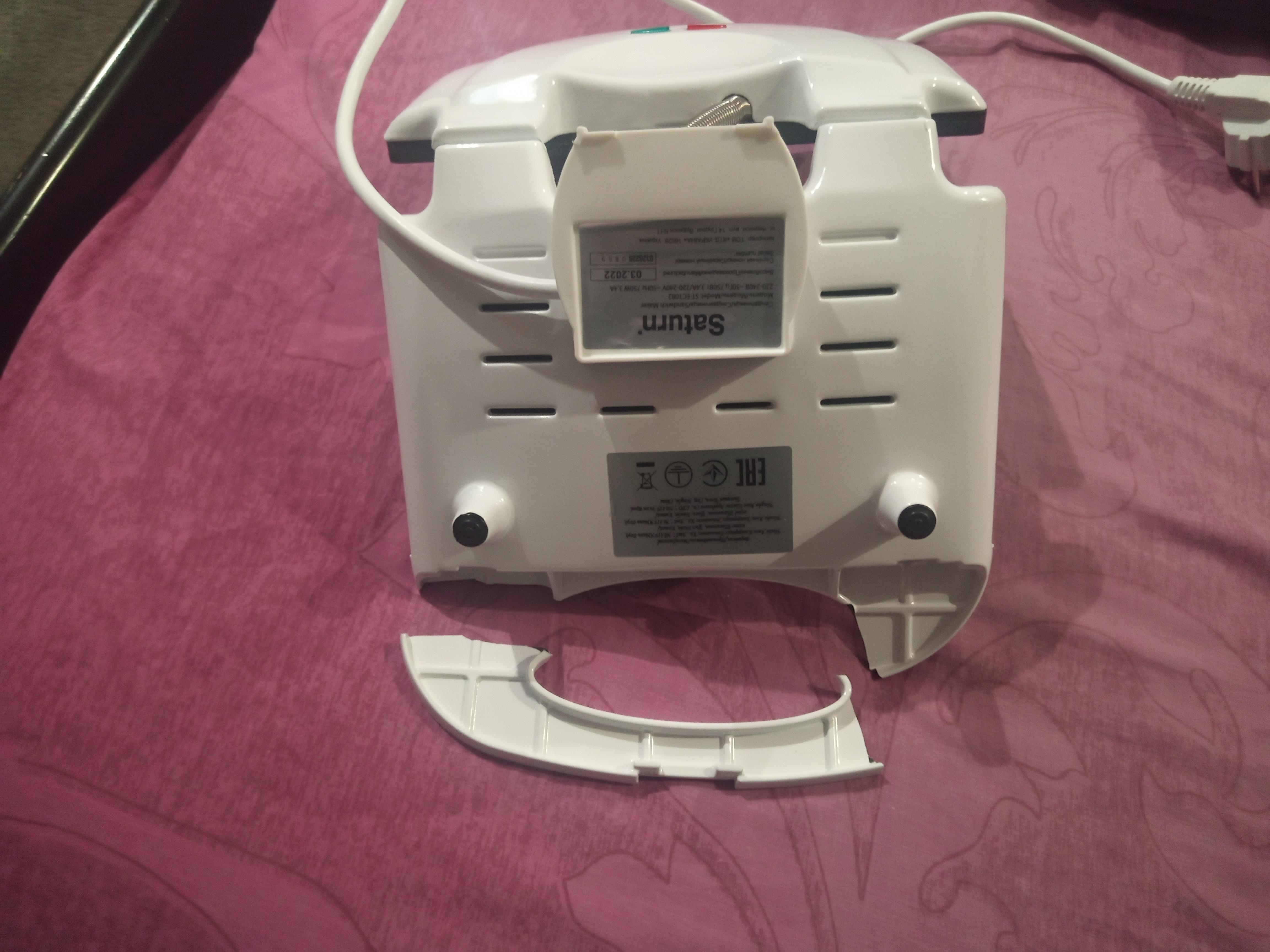 Бутербродница Saturn ST-EC1082 в реальных условиях использования от пользователя Алёна.