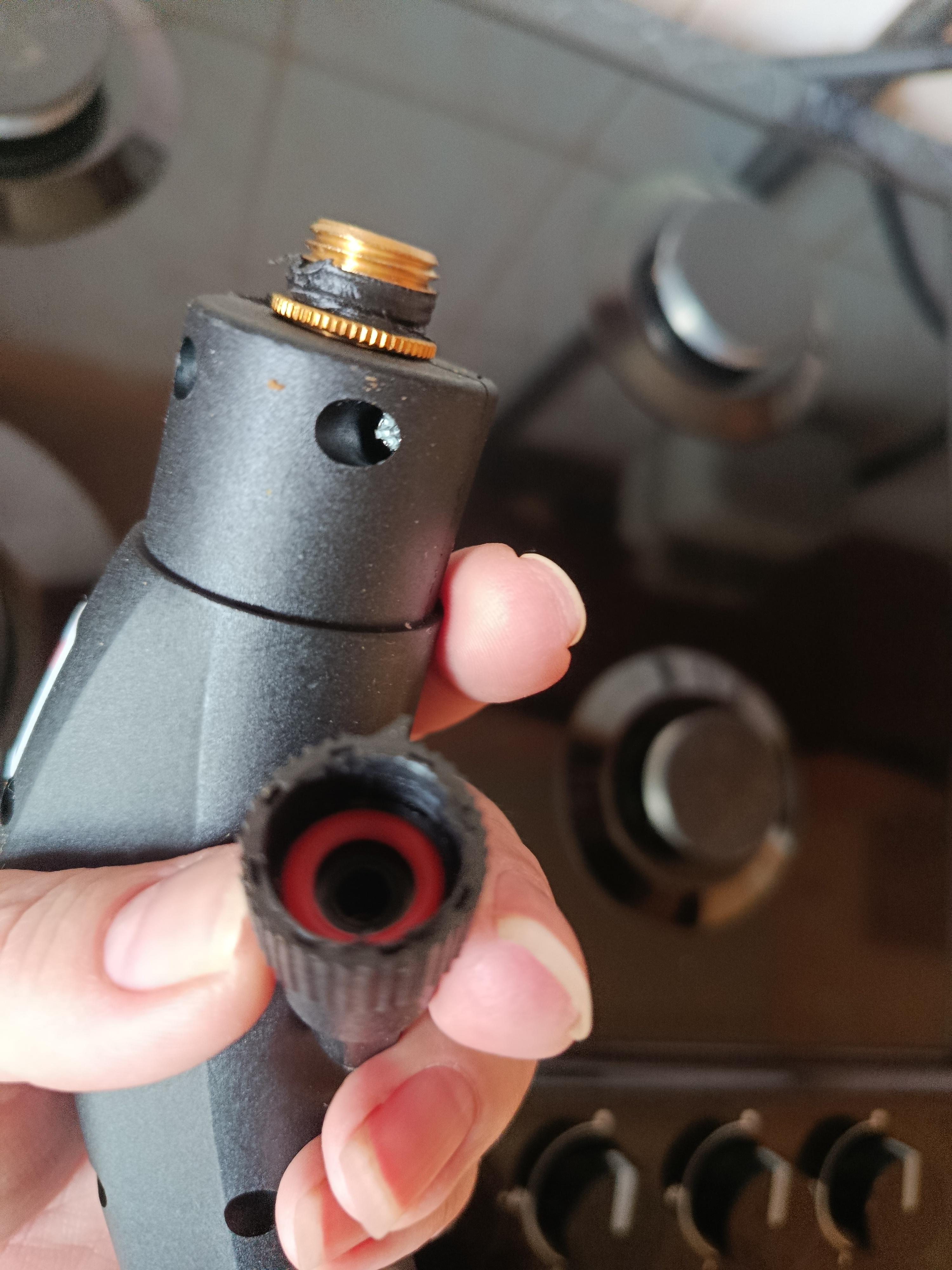 Пароочиститель для уборки дома 5 насадок 2500 Вт 1,2 л (401012) в реальных условиях использования от покупателя Юлія.