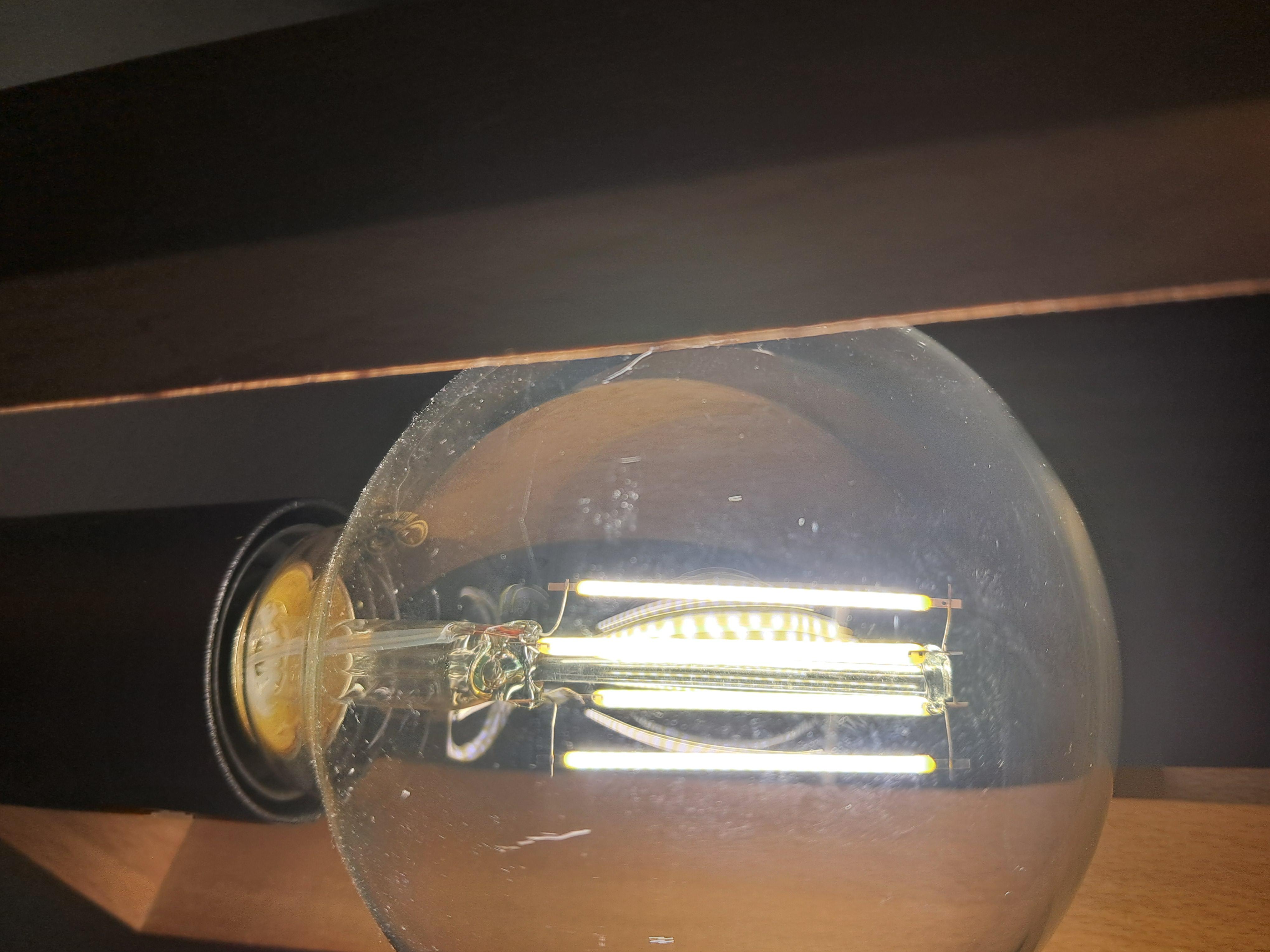 Светодиодная лампа Videx Filament G95FD 7W E27 4100K (VL-G95FD-07274) в реальных условиях использования от покупателя Альона.