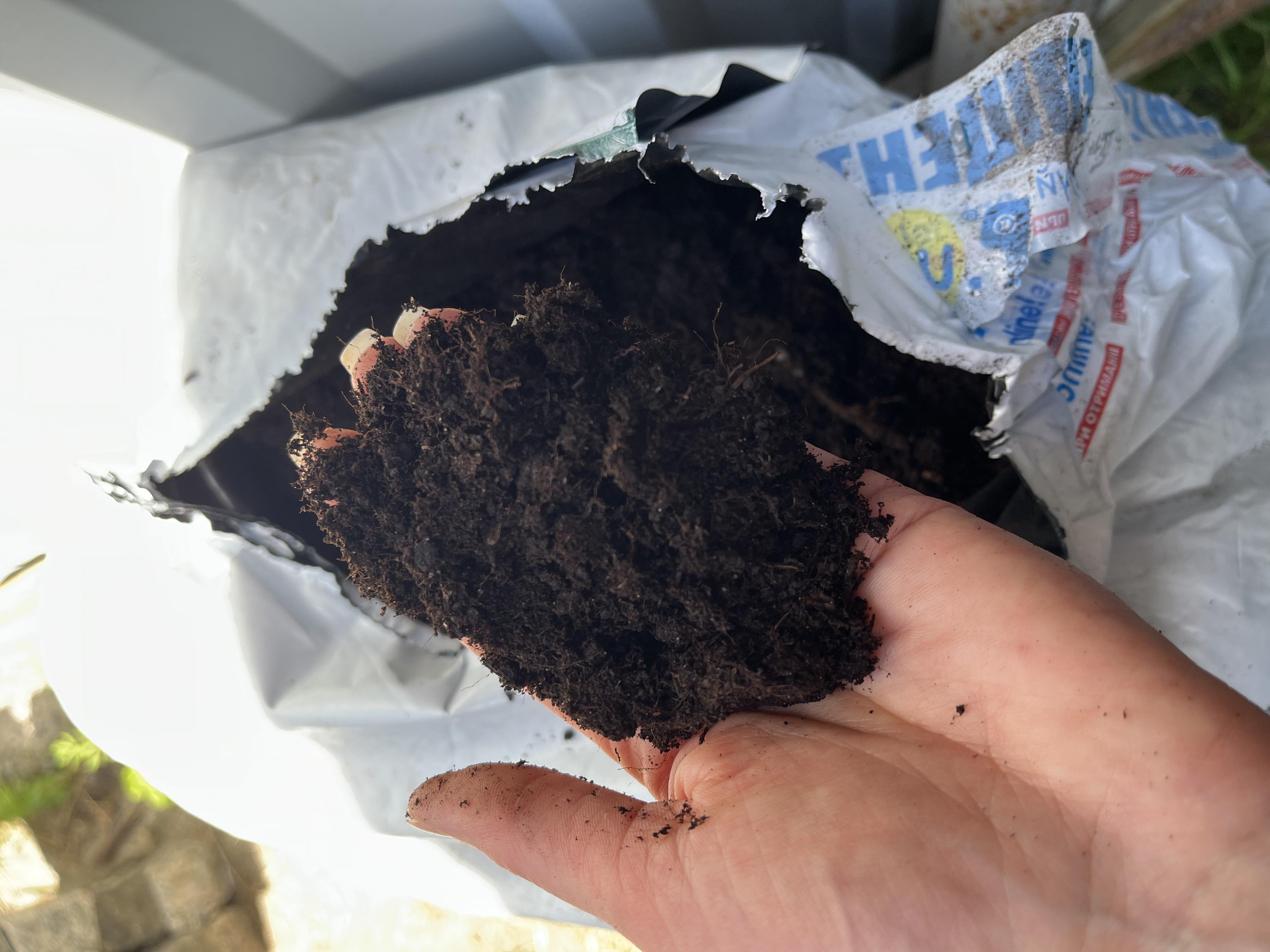 Торф PEATFIELD кислый 150 л в реальных условиях использования от покупателя Наталія.