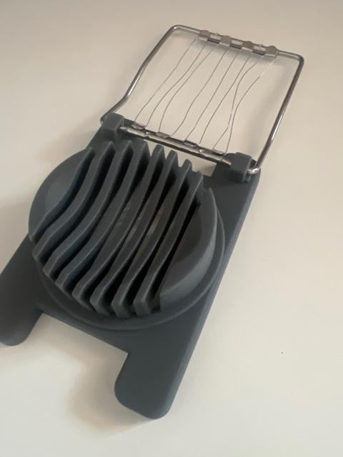 Яйцерезка Kohen KN94017 в реальных условиях использования от пользователя Павло.