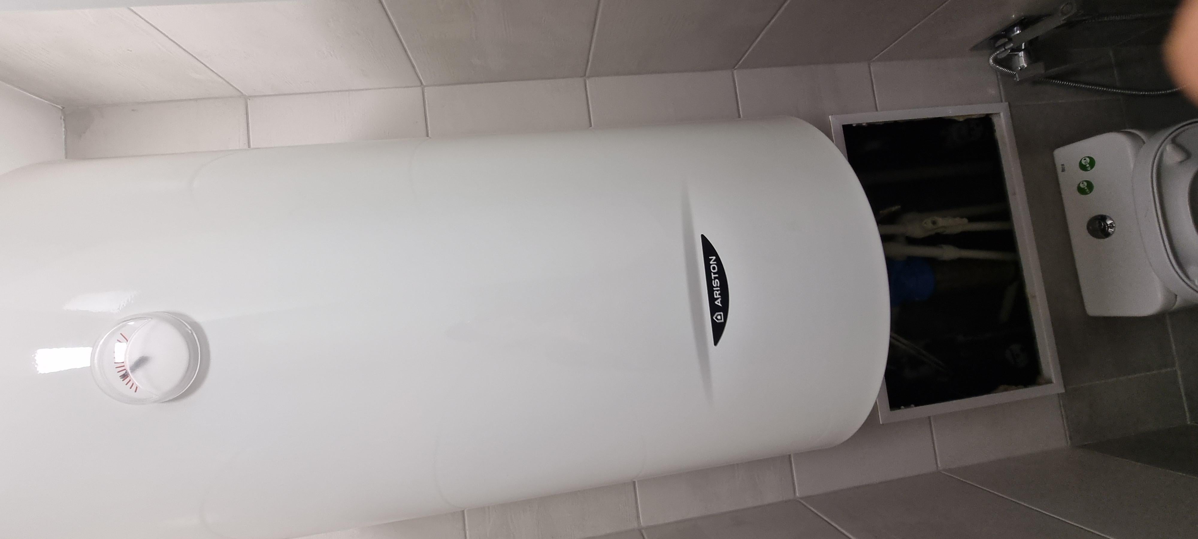 Бойлер Ariston SG1 80 V EU 3213001 в реальных условиях использования от покупателя Владислав.