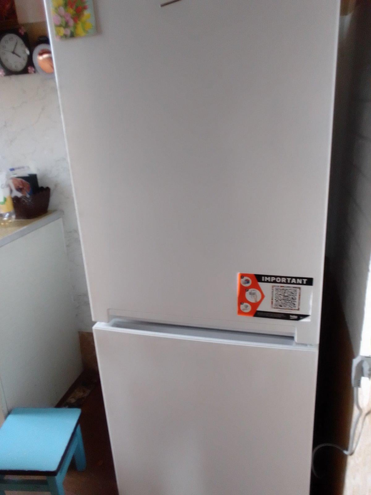 Холодильник Beko RCSA240K40WN в реальных условиях использования от пользователя Лариса.