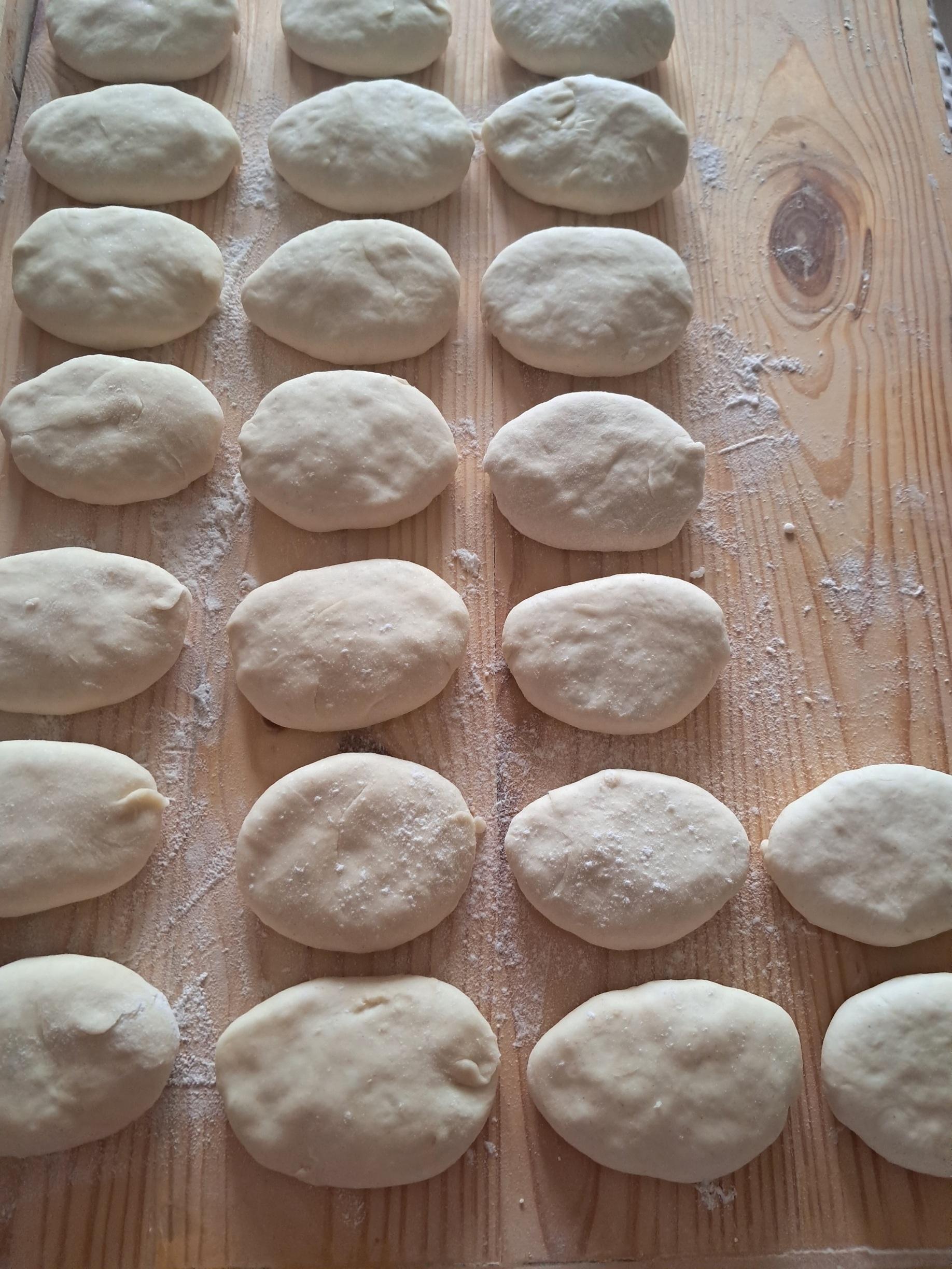 Кухонна машина Tefal BAKE ESSENTIAL QB161H38 у реальних умовах використання від користувача Олександра Воронова.