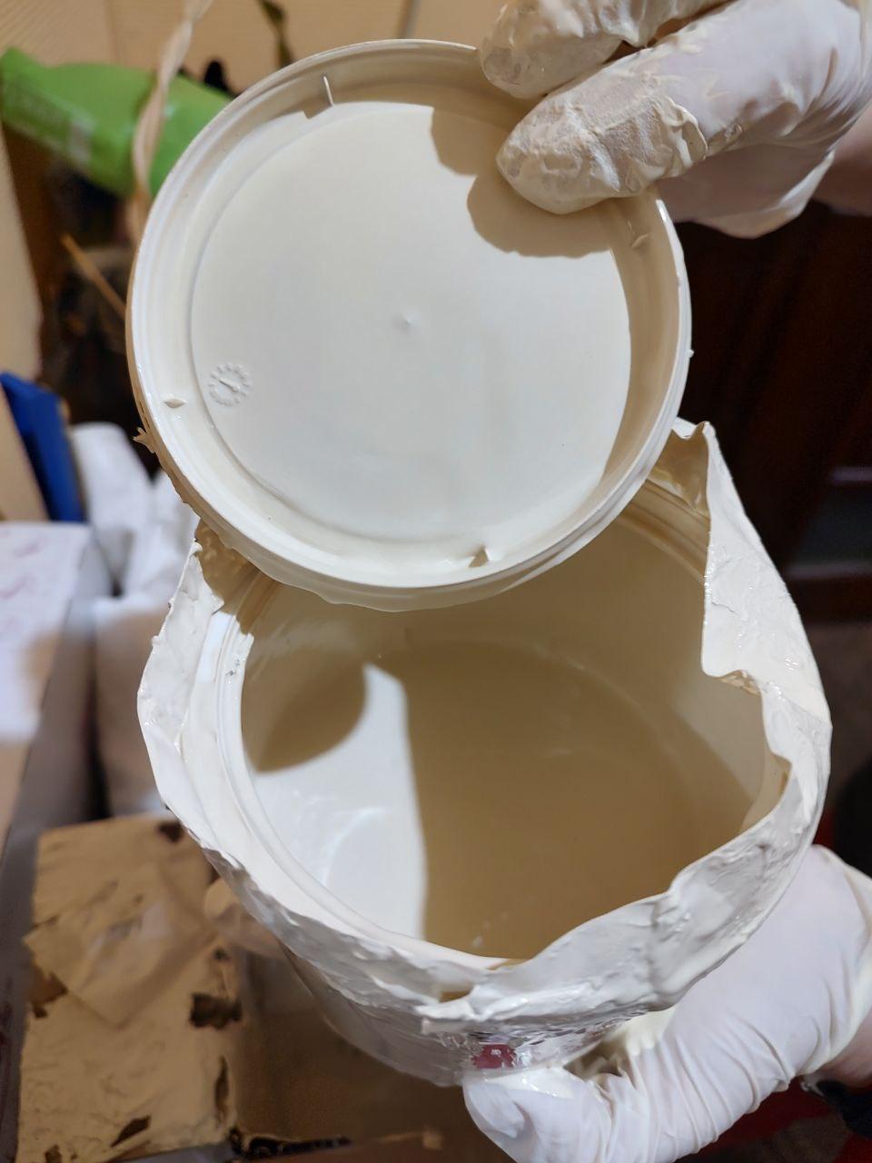 Эмаль для пола SkyLine акриловая полуглянцевая 10 л RAL 9004 Черный в реальных условиях использования от покупателя Антоніна.