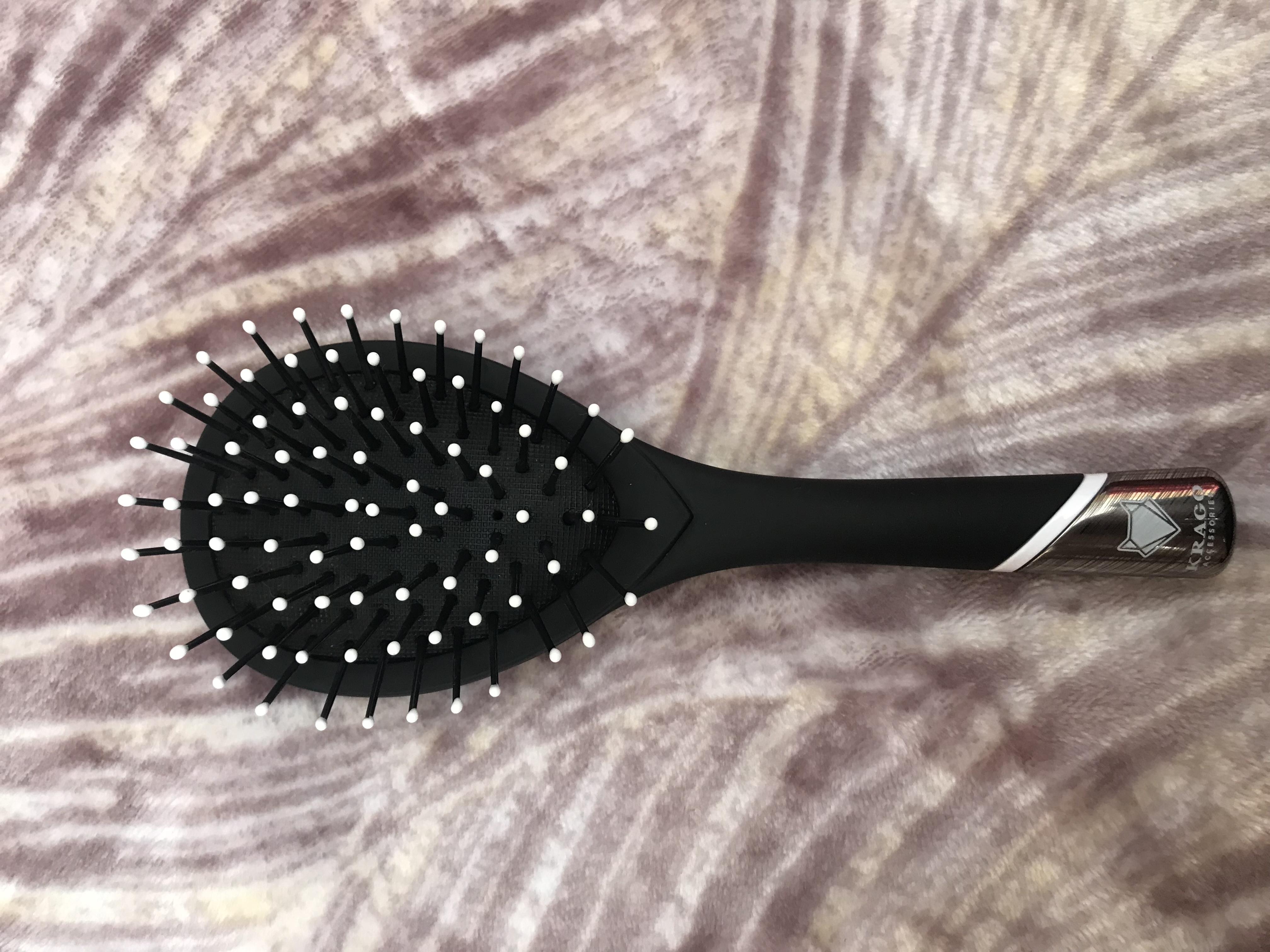 Щетка для волос KRAGO овальная маленькаяя Line br-ws-007 черный в реальных условиях использования от пользователя Надія.