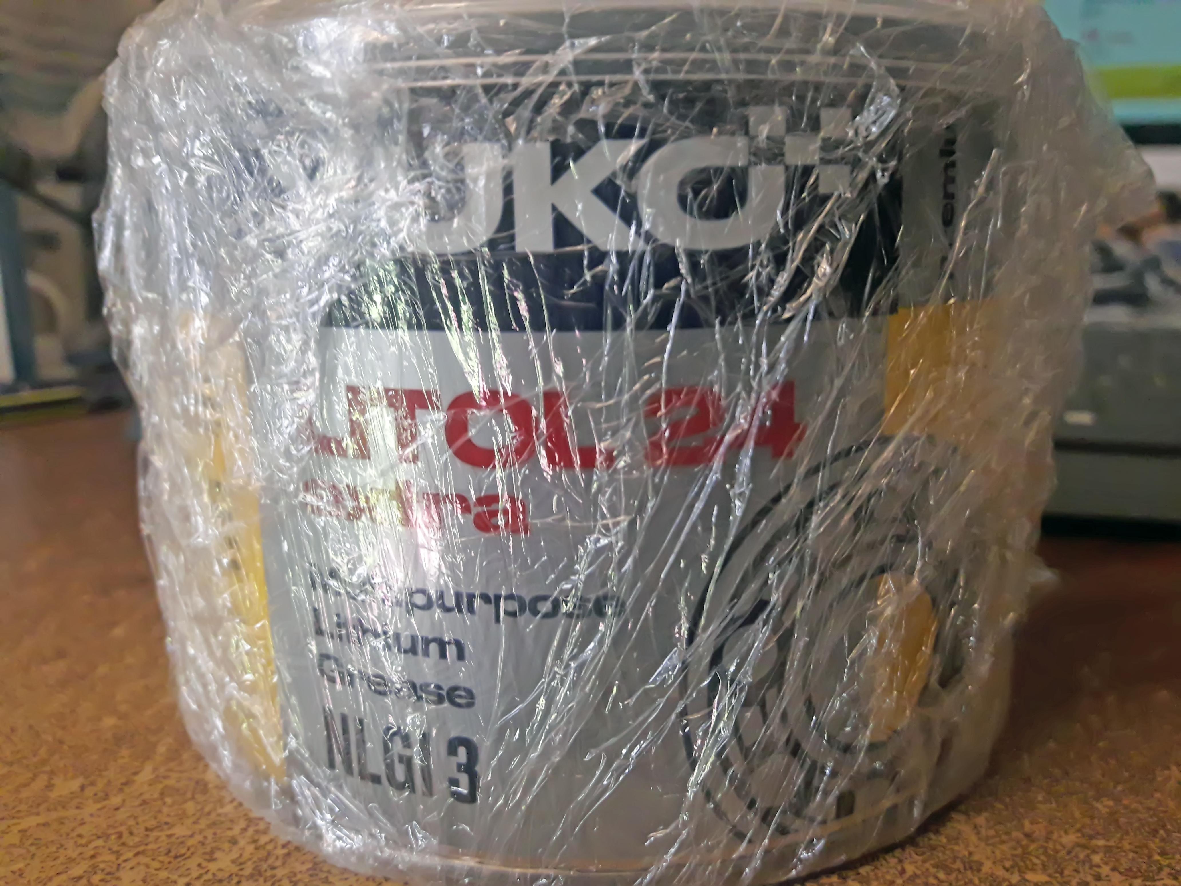 Смазка YUKO (VUKO) ЛИТОЛ-24 400 г 500 мл в реальных условиях использования от покупателя Олена.