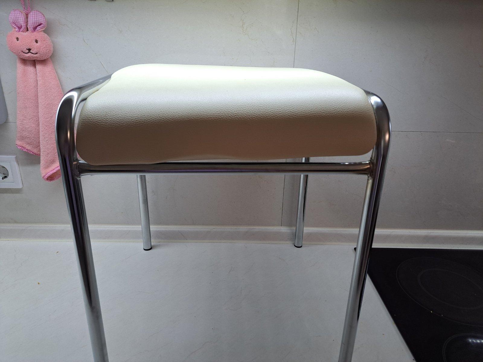 Стул Nowy Styl CADDY chrome (BOX) (CH) V-18 молочный / хром в реальных условиях использования от покупателя Стефанюк.