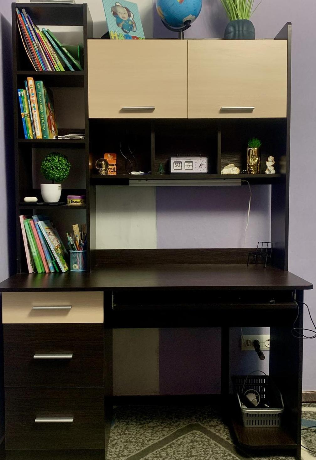 Фото: Стол компьютерный с надстройкой Эверест Школьник-6 Сонома/Трюфель (EVR-2150), отправлено покупателем Оля Стол компьютерный с надстройкой Эверест Школьник-6 Сонома/Трюфель (EVR-2150) в реальных условиях использования от покупателя Оля.