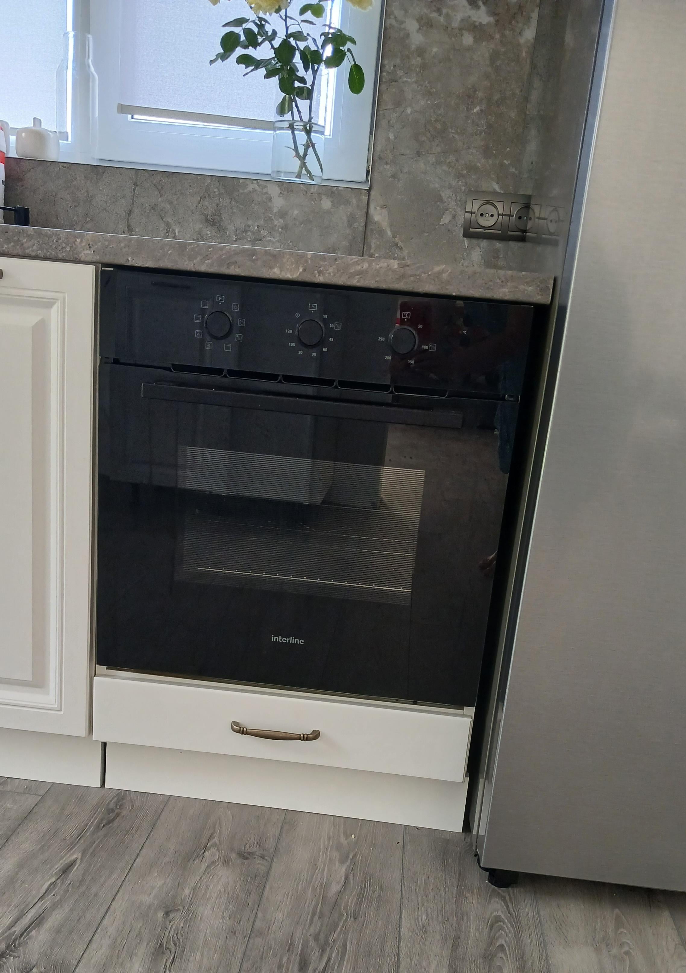 Духовой шкаф Interline OEG 381 MRS BA в реальных условиях использования от пользователя Галина.
