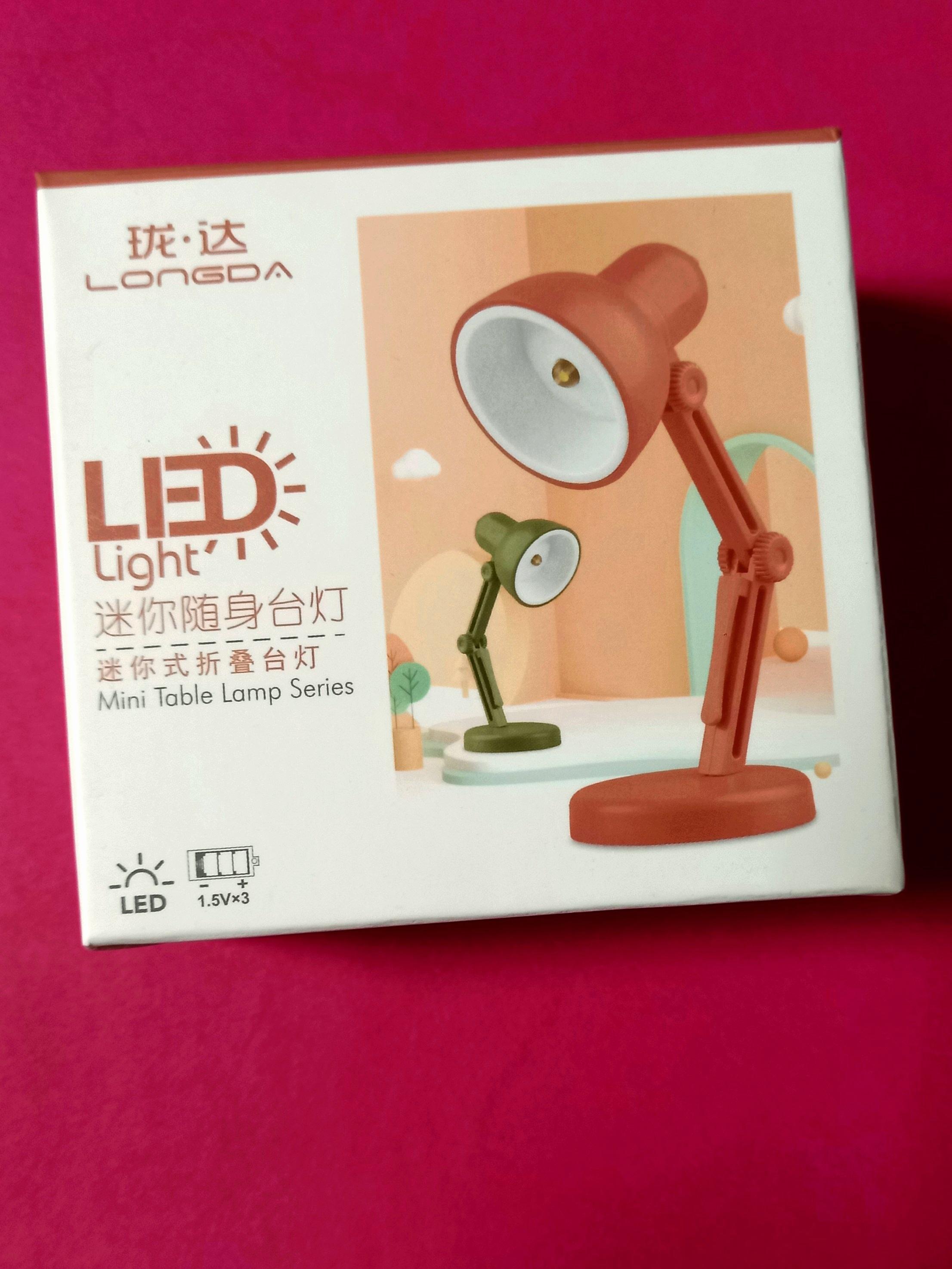 Лампа мини для чтения книг с креплением Белый в реальных условиях использования от покупателя Наталя.