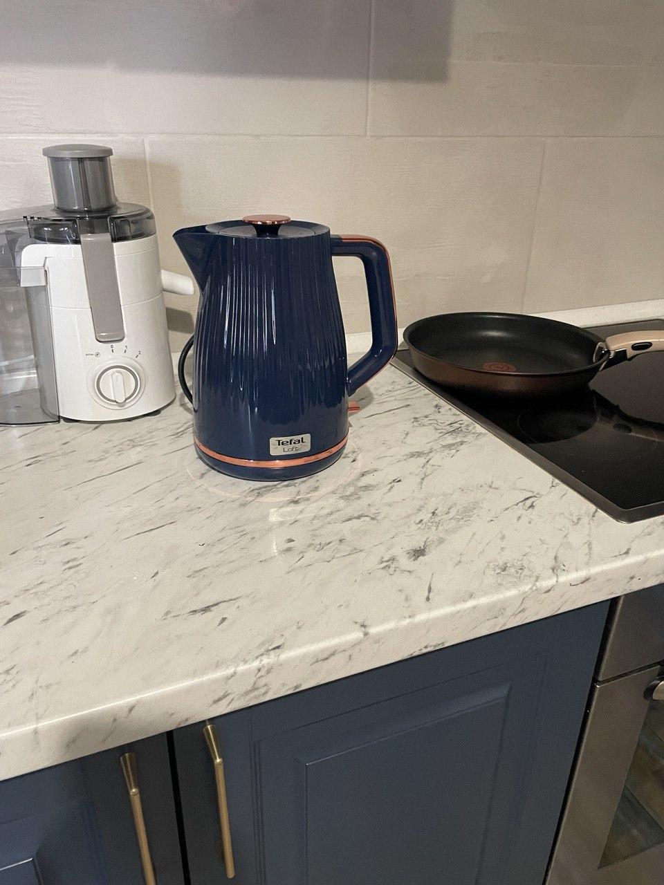 Електрочайник Tefal Loft KO251430 у реальних умовах використання від користувача Аліна.