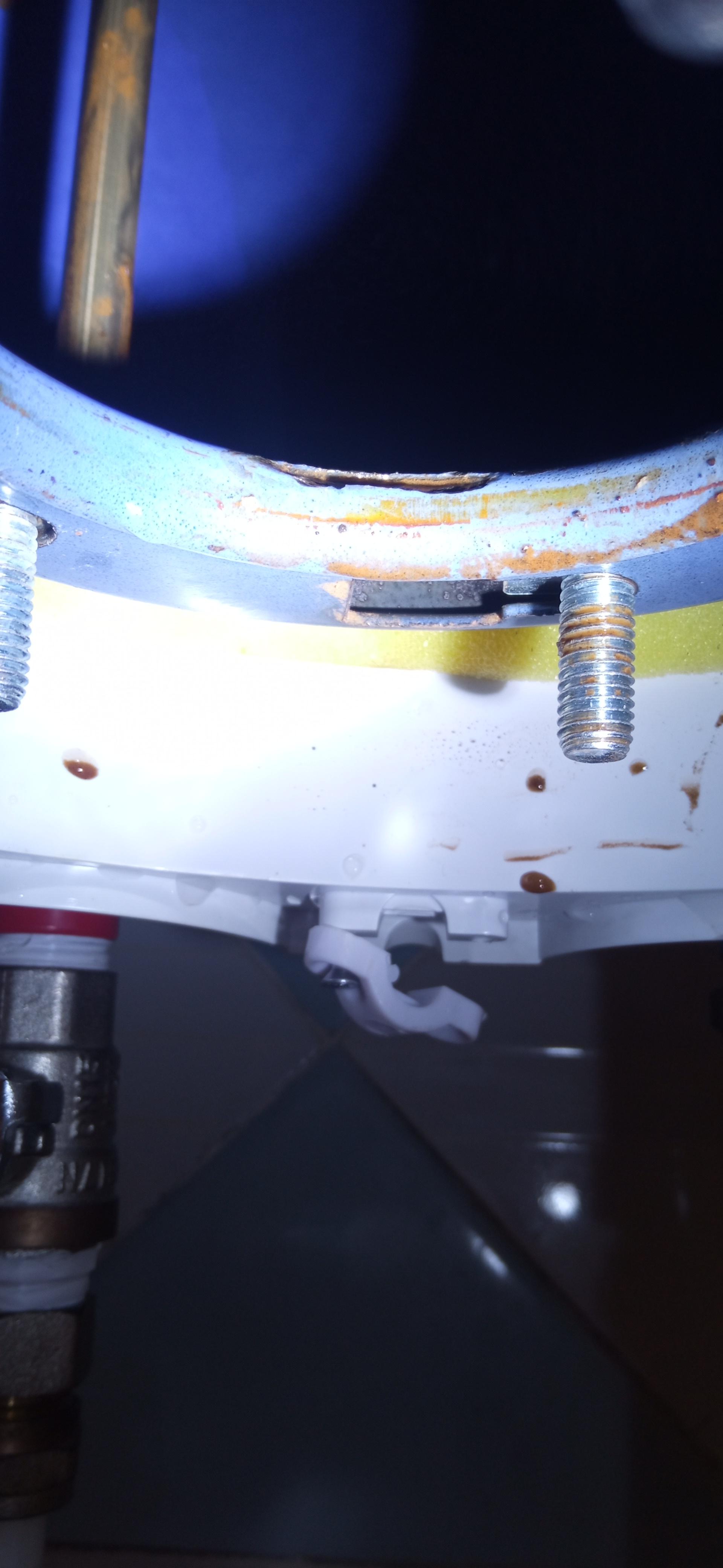 Бойлер Nova tec NT-DD 50 в реальных условиях использования от пользователя Виктор.