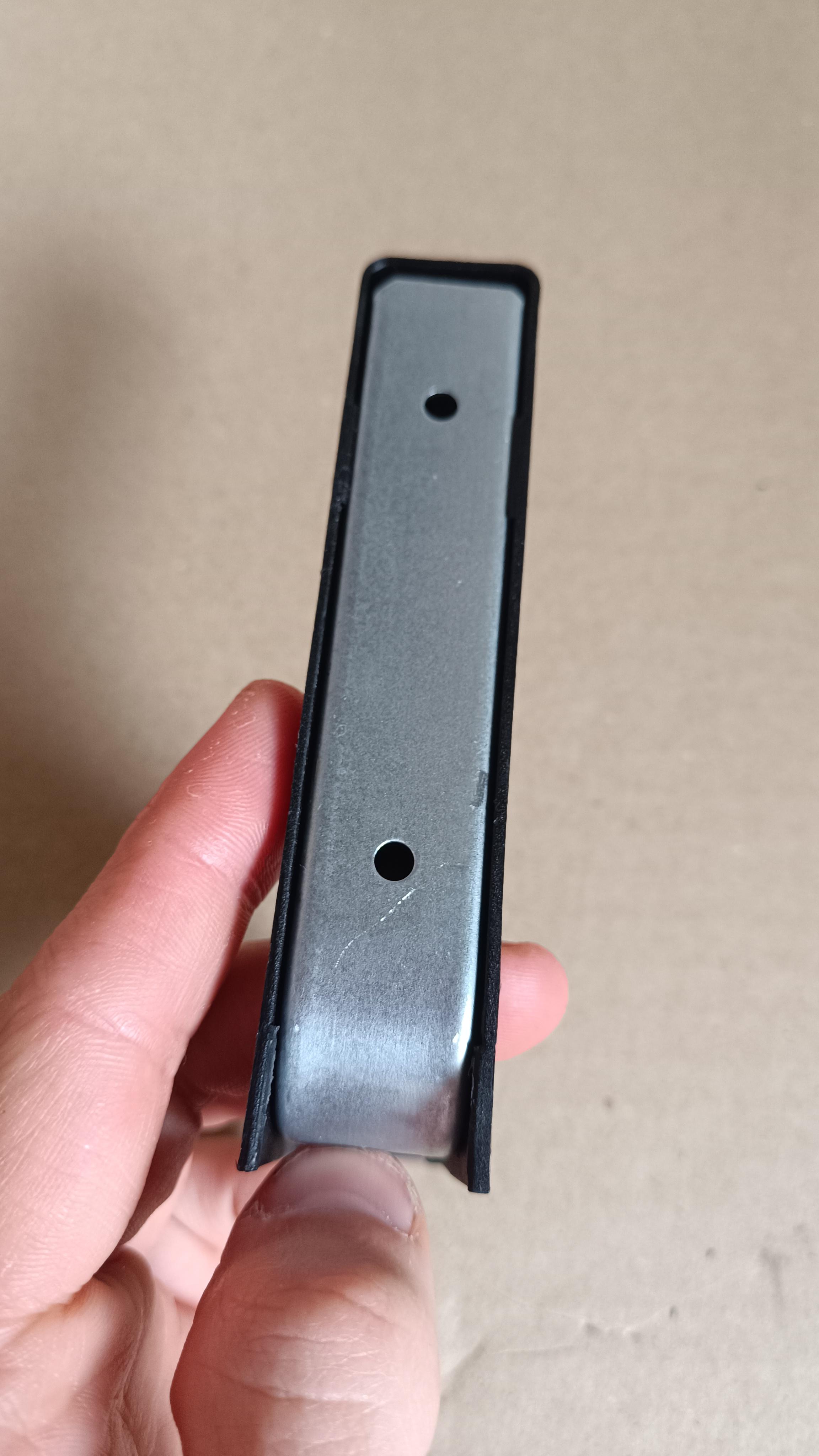 Кронштейн для полок DC К-08 монтажный металлический с пластиковой накладкой L240 мм коричневый упаковка 2 шт в реальных условиях использования от покупателя Ілля.