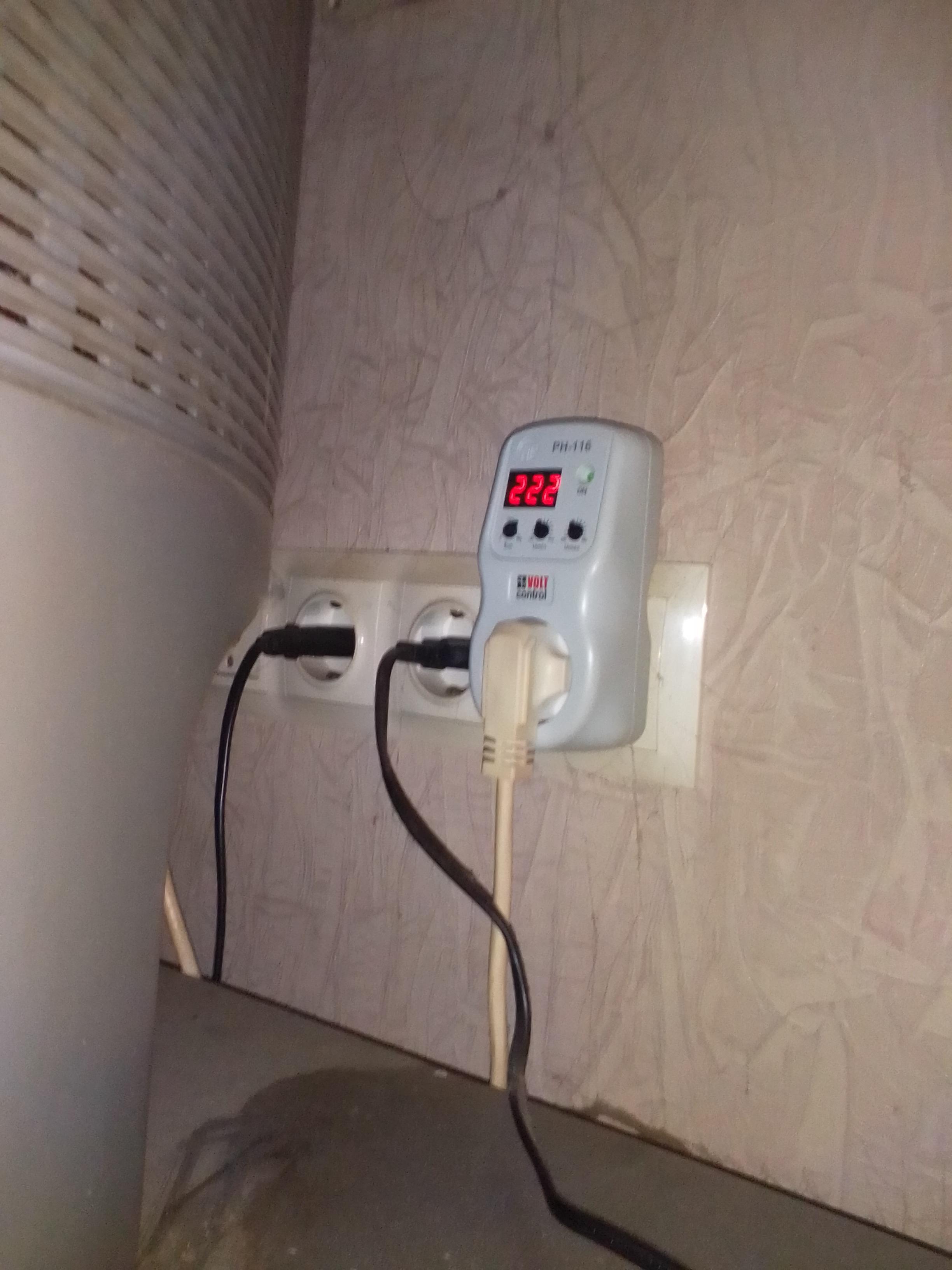 Реле напруги Volt Control 16 А РН-116 у реальних умовах використання від покупця Сергій.