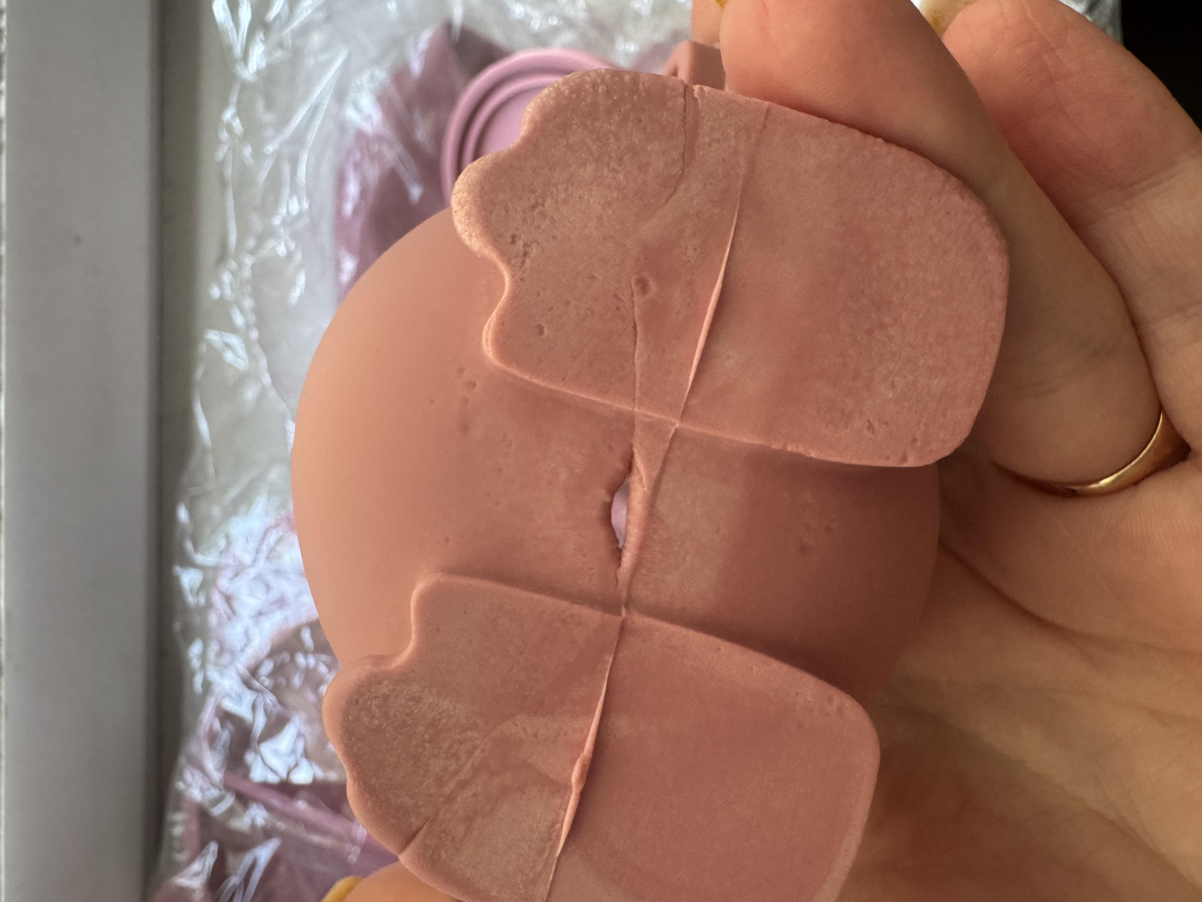 Фото: Набор силиконовой посуды для детей 6в1 на присосках Розовый (33274), отправлено пользователем Тетяна Набор силиконовой посуды для детей 6в1 на присосках Розовый (33274) в реальных условиях использования от пользователя Тетяна.