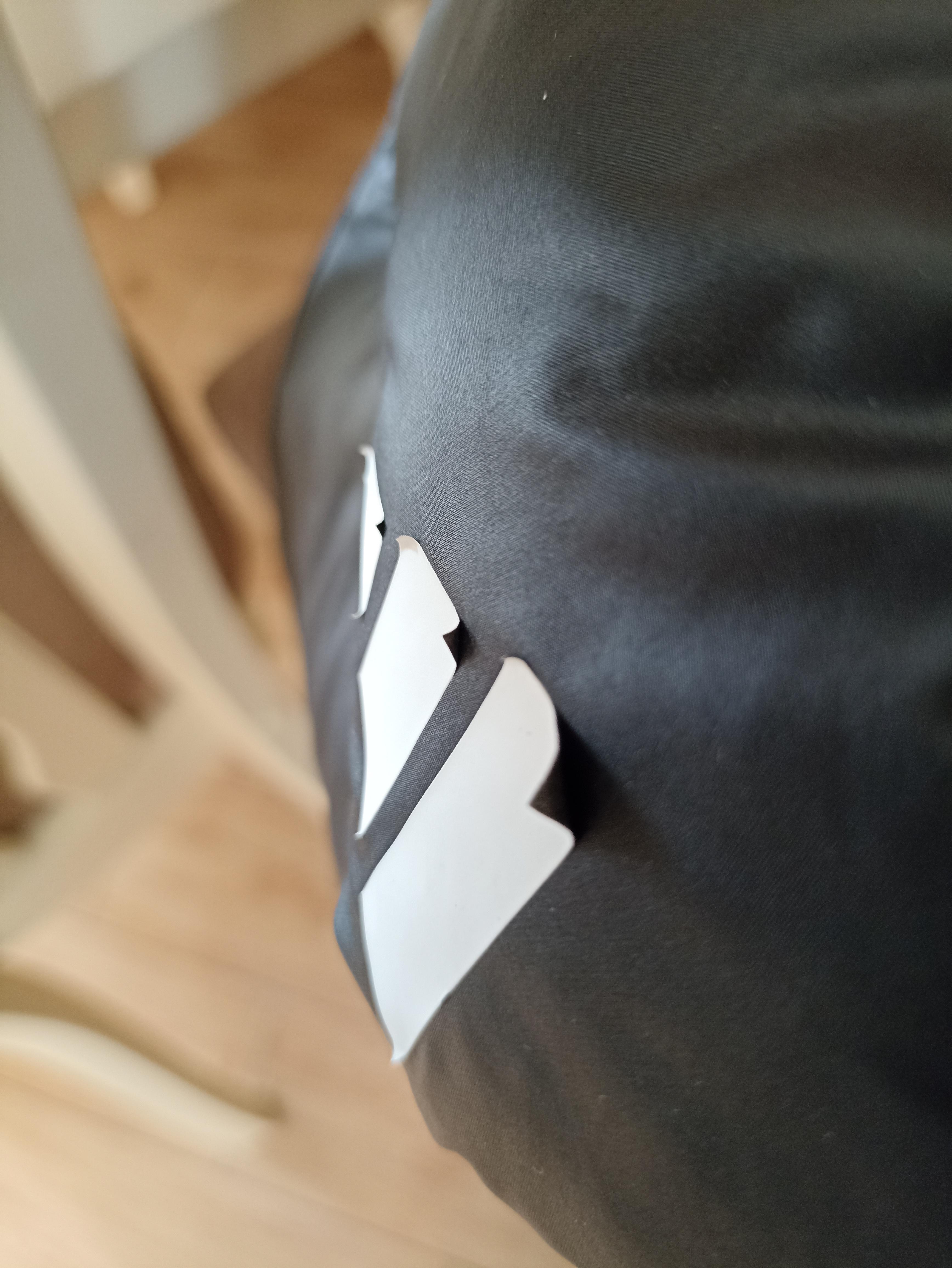 Пуховик чоловічий зимовий Adidas Ess Sd Puf Hd J JX7787 р.M чорний у реальних умовах використання від користувача Юрій.