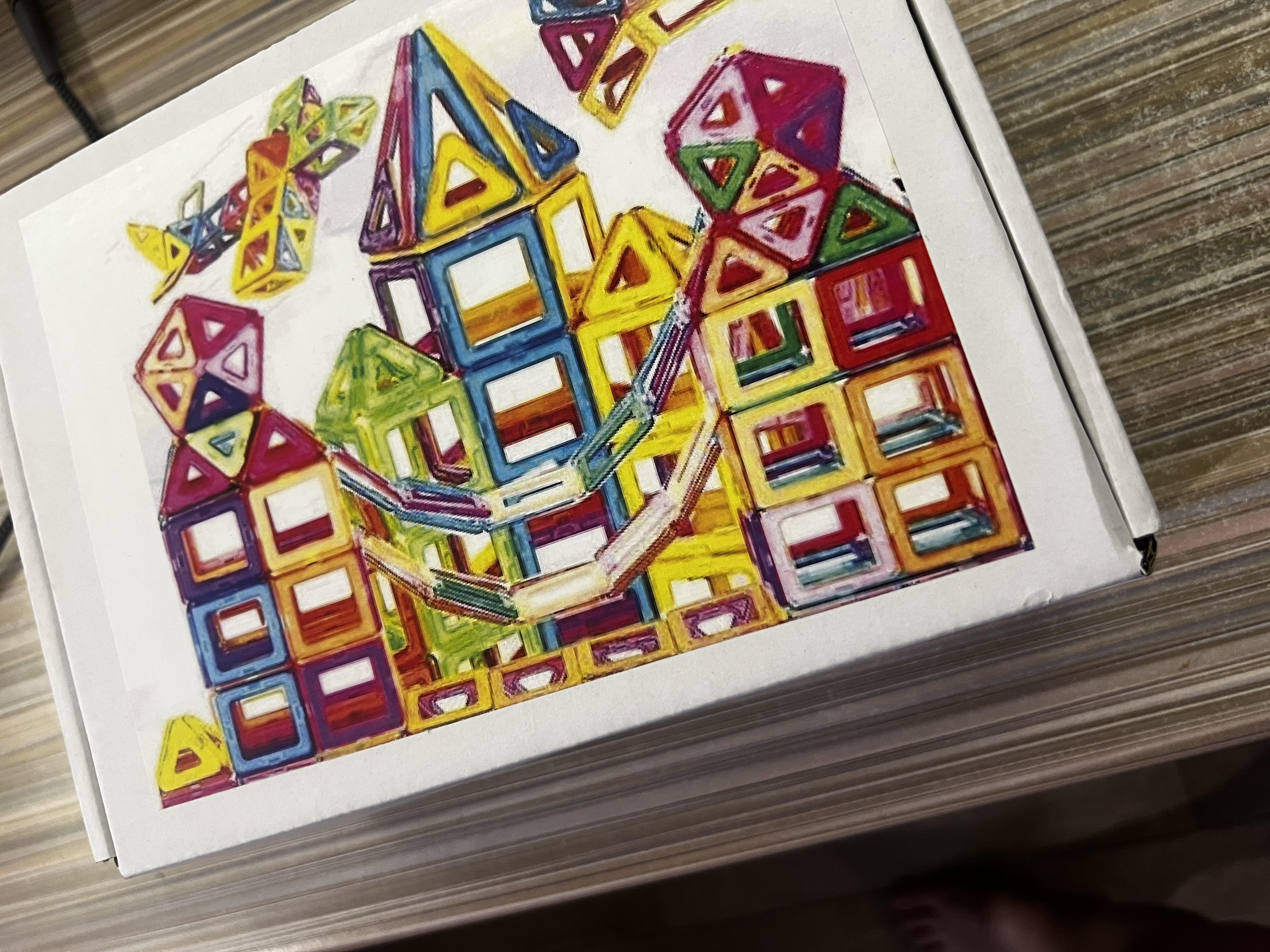 Конструктор магнітний Magnetic 100 елементів (482) у реальних умовах використання від покупця Тетяна.