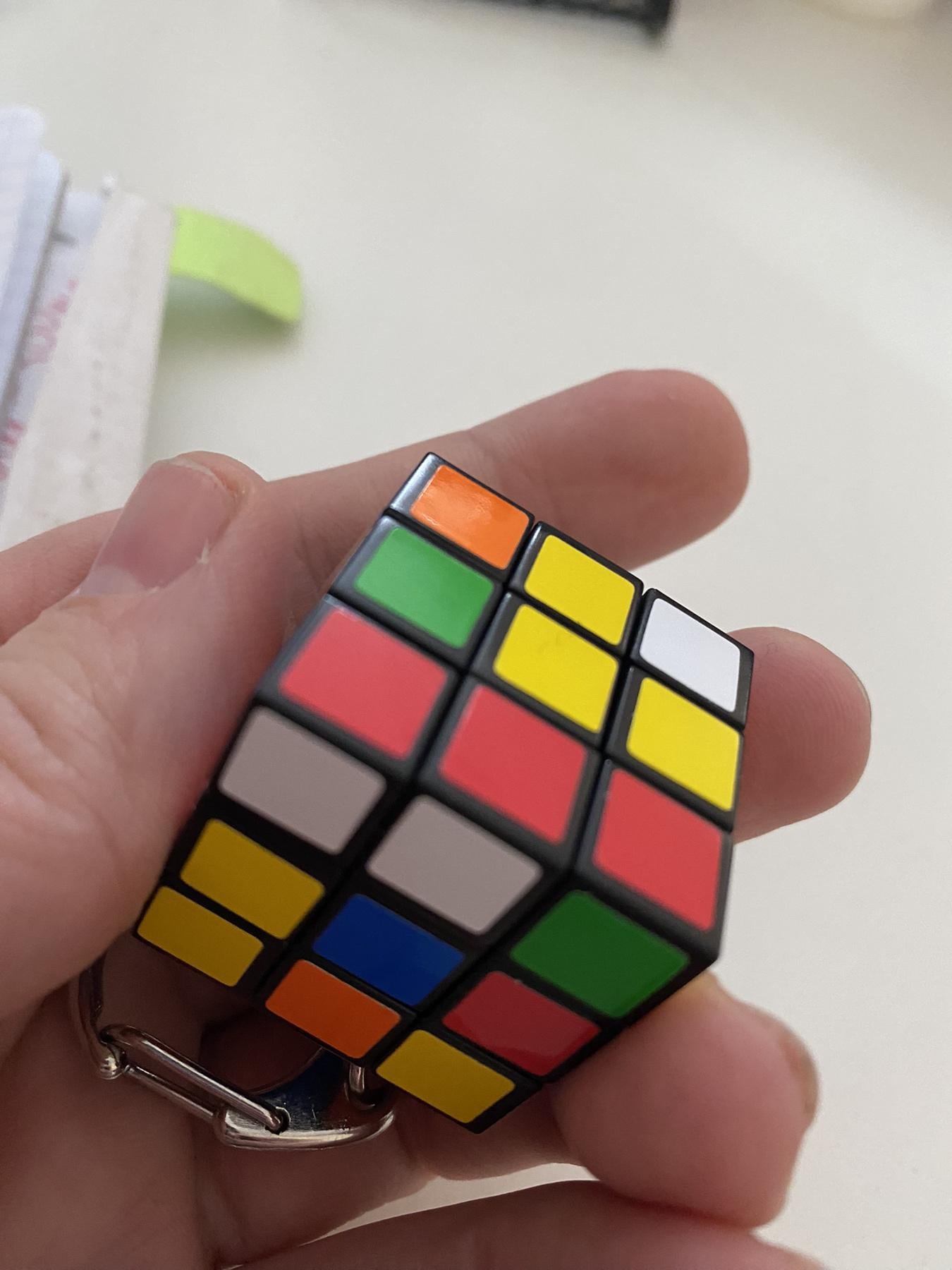 Игра-головоломка Rubiks Кубик Рубика 3х3 в реальных условиях использования от покупателя Євген.
