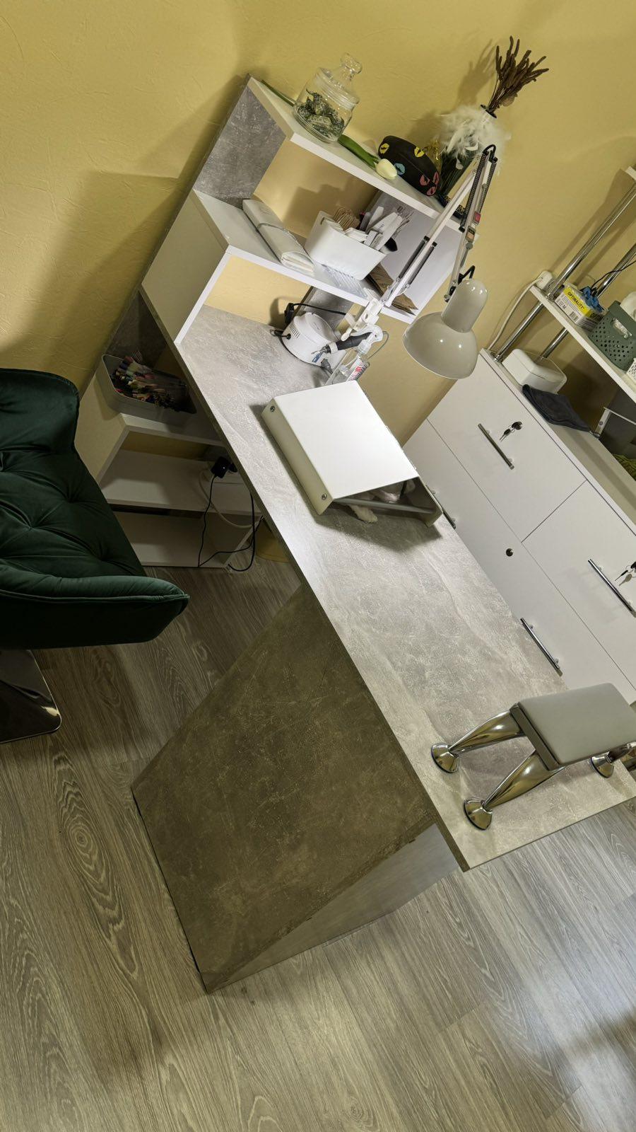 Письмовий стіл FST-15 1416х584х1226 мм Дуб сонома/Білий у реальних умовах використання від покупця Єлизавета.