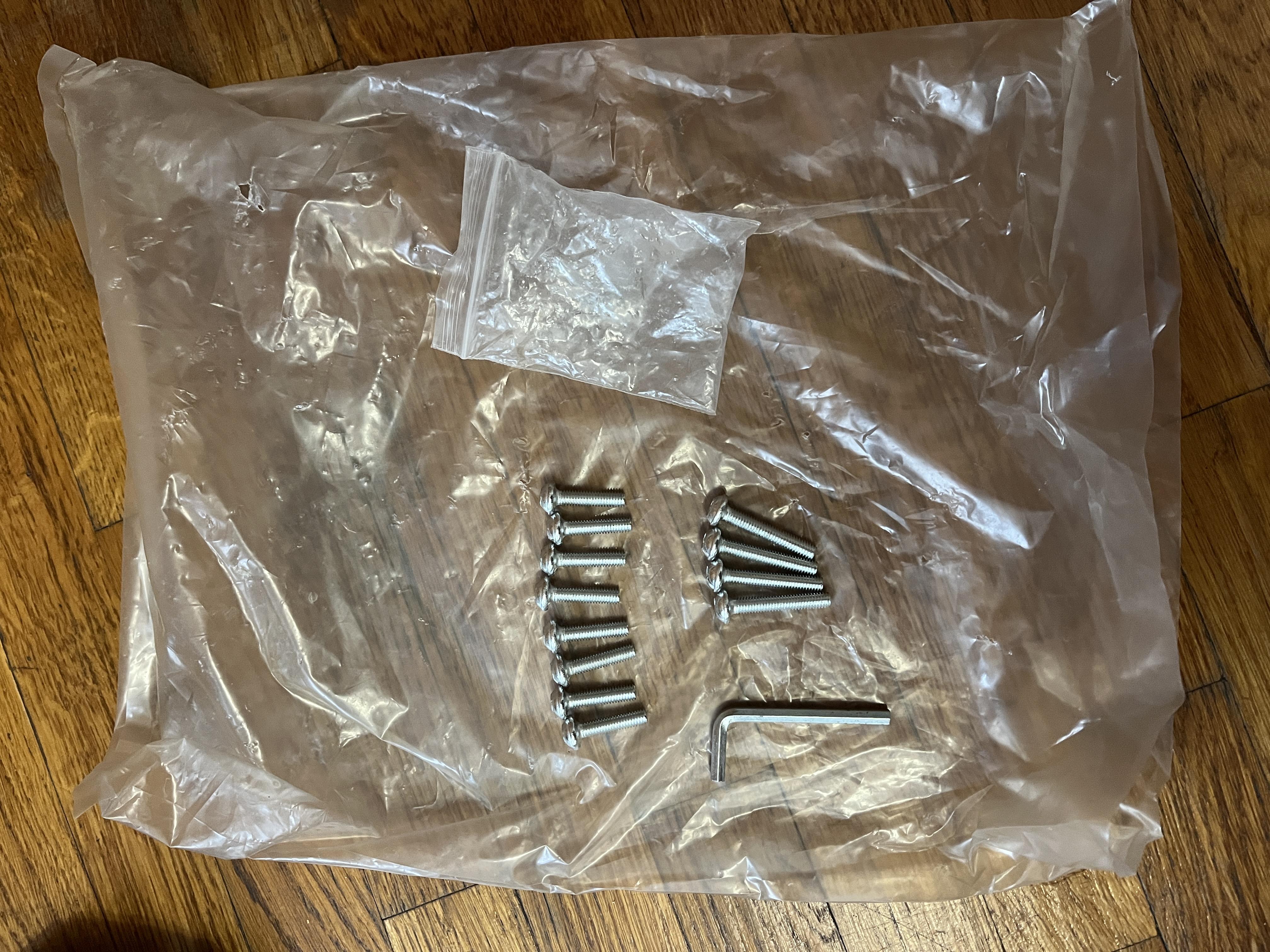 Фото: Кресло компьютерное офисное Bonro B-619 Черный (40030000), отправлено покупателем Олексій Кресло компьютерное офисное Bonro B-619 Черный (40030000) в реальных условиях использования от покупателя Олексій.