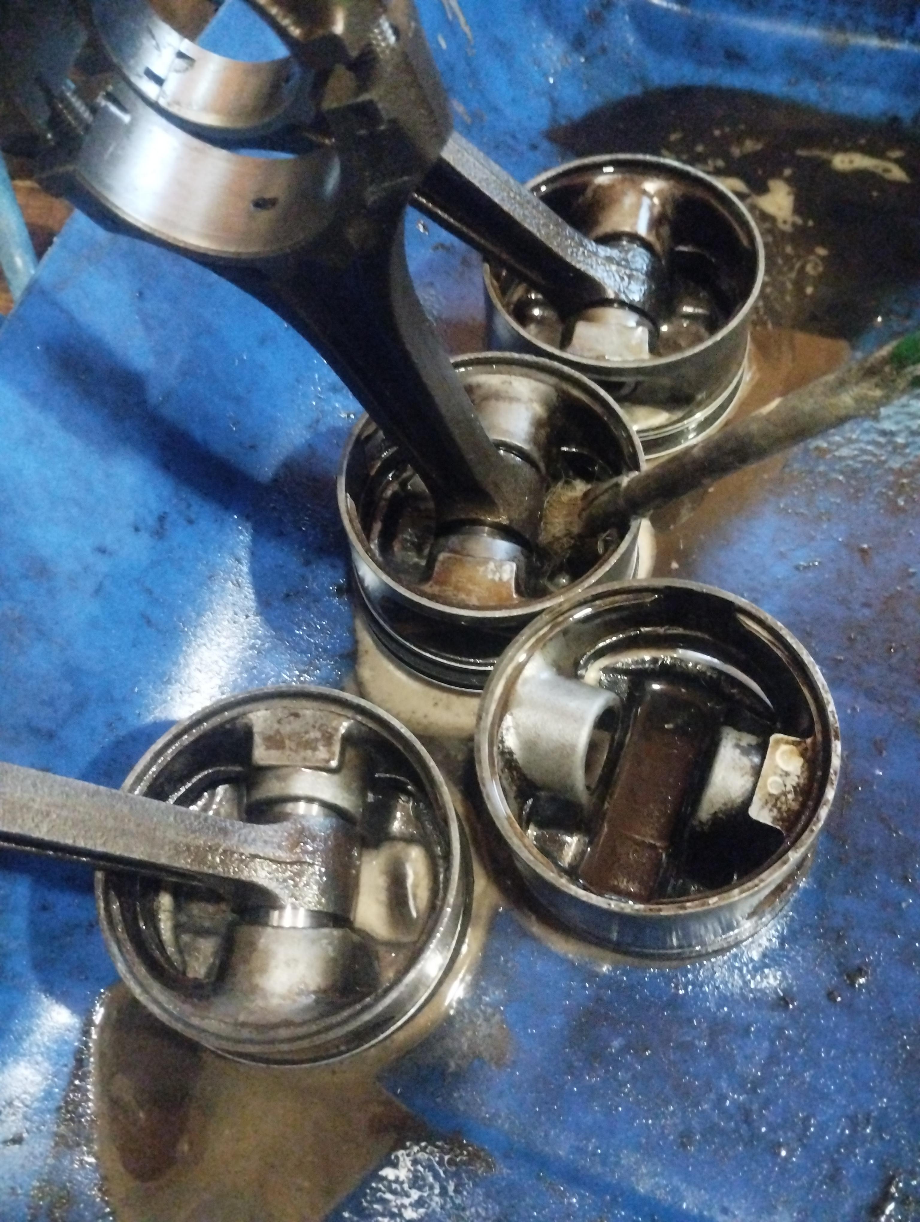 Очиститель поверхности двигателя Winso Rs 12 Engine Cleaner концетрат 1:10 5 л в реальных условиях использования от пользователя Микола.