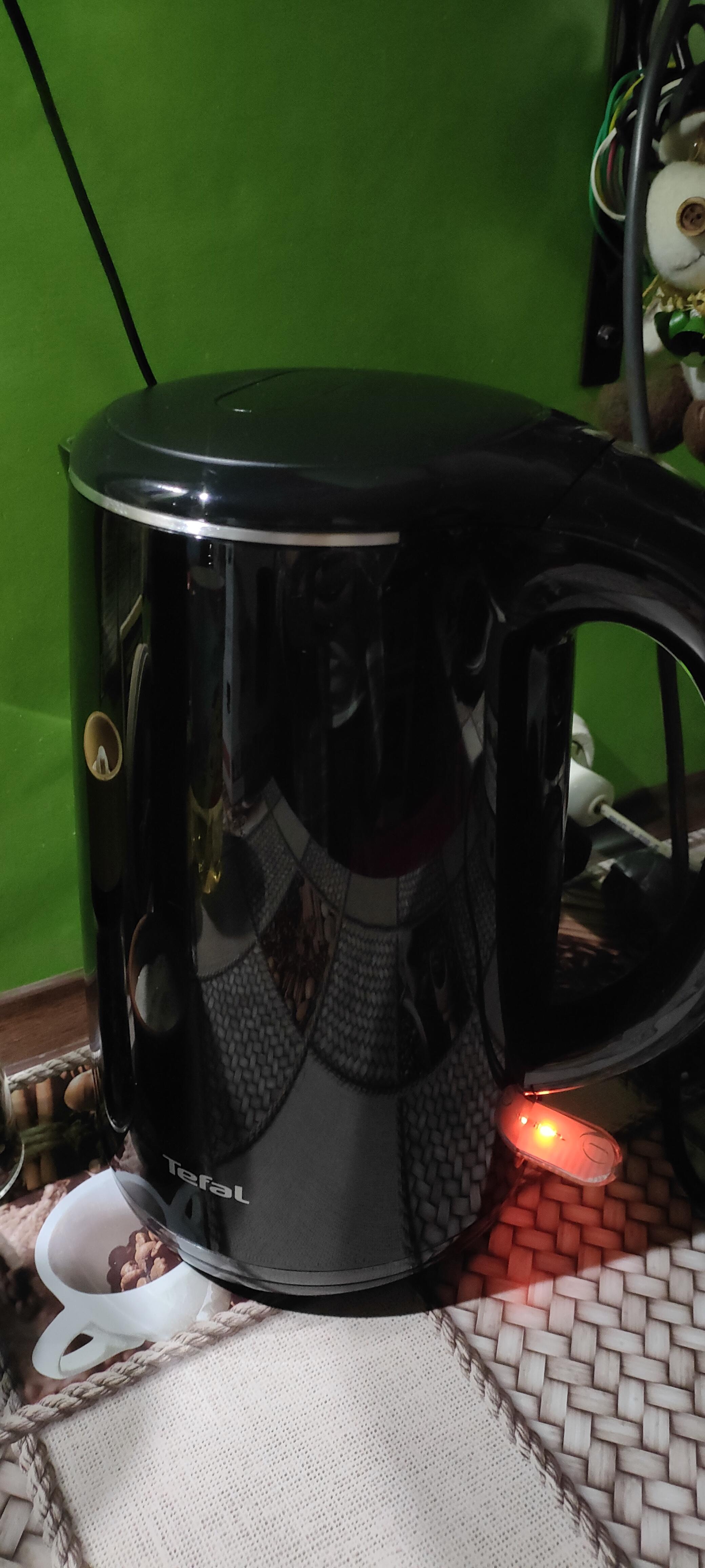 Электрочайник Tefal KO260130 в реальных условиях использования от пользователя Валерий Андрушок.