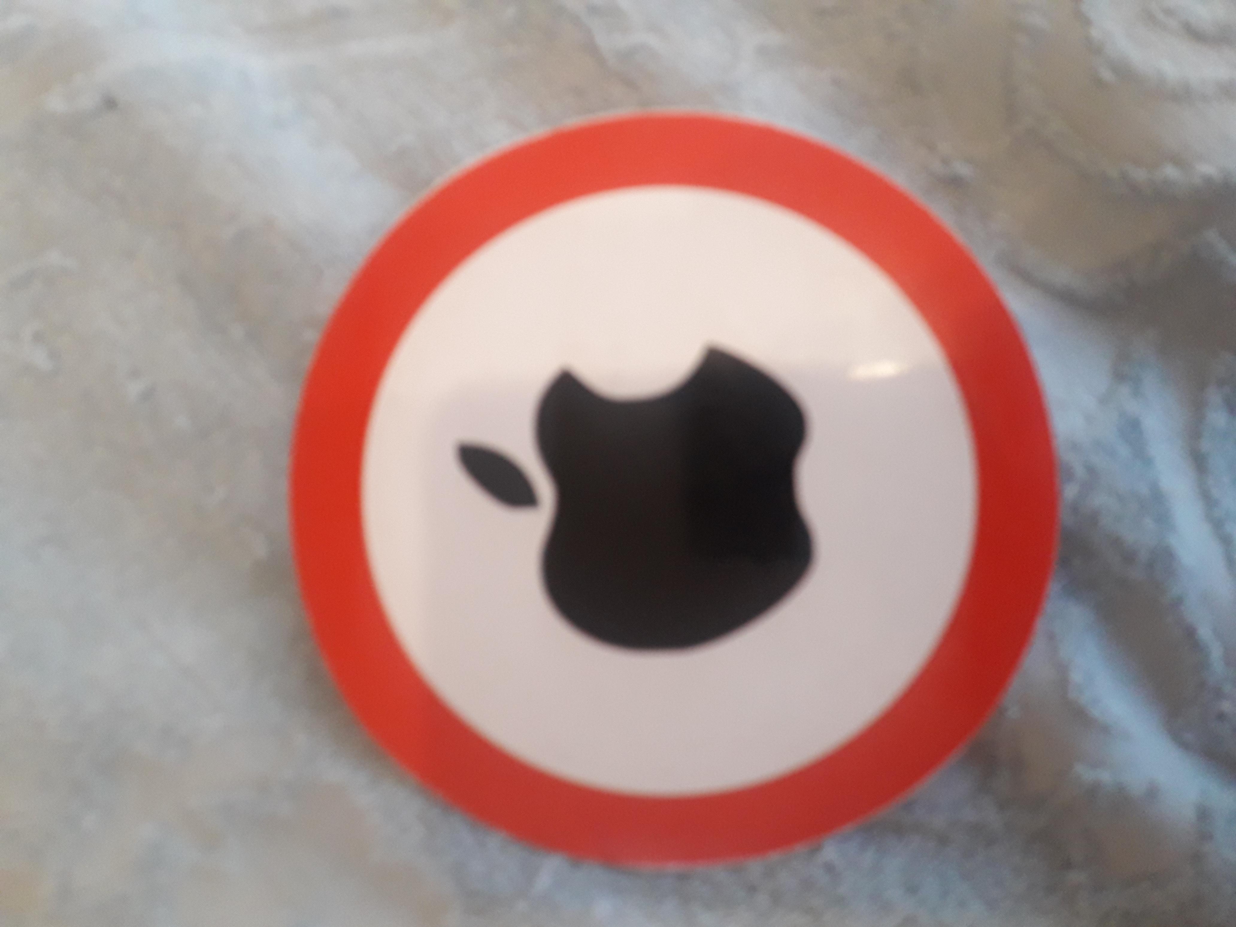 Наліпка Apple car у реальних умовах використання від покупця Михаил.