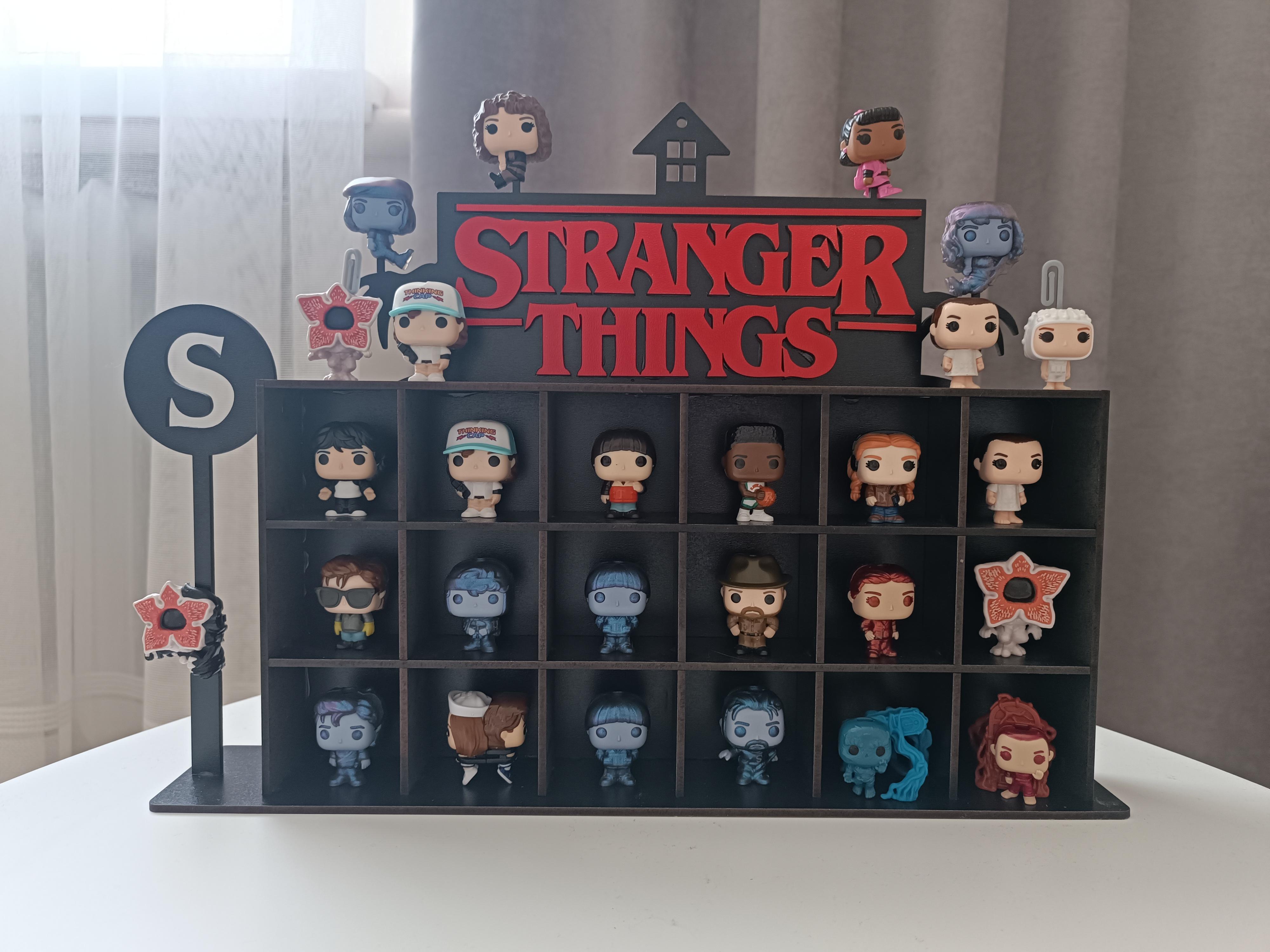 Фото: Полочка для фигурок Странные Чудеса Stranger things, отправлено покупателем Уляна Полочка для фигурок Странные Чудеса Stranger things в реальных условиях использования от покупателя Уляна.