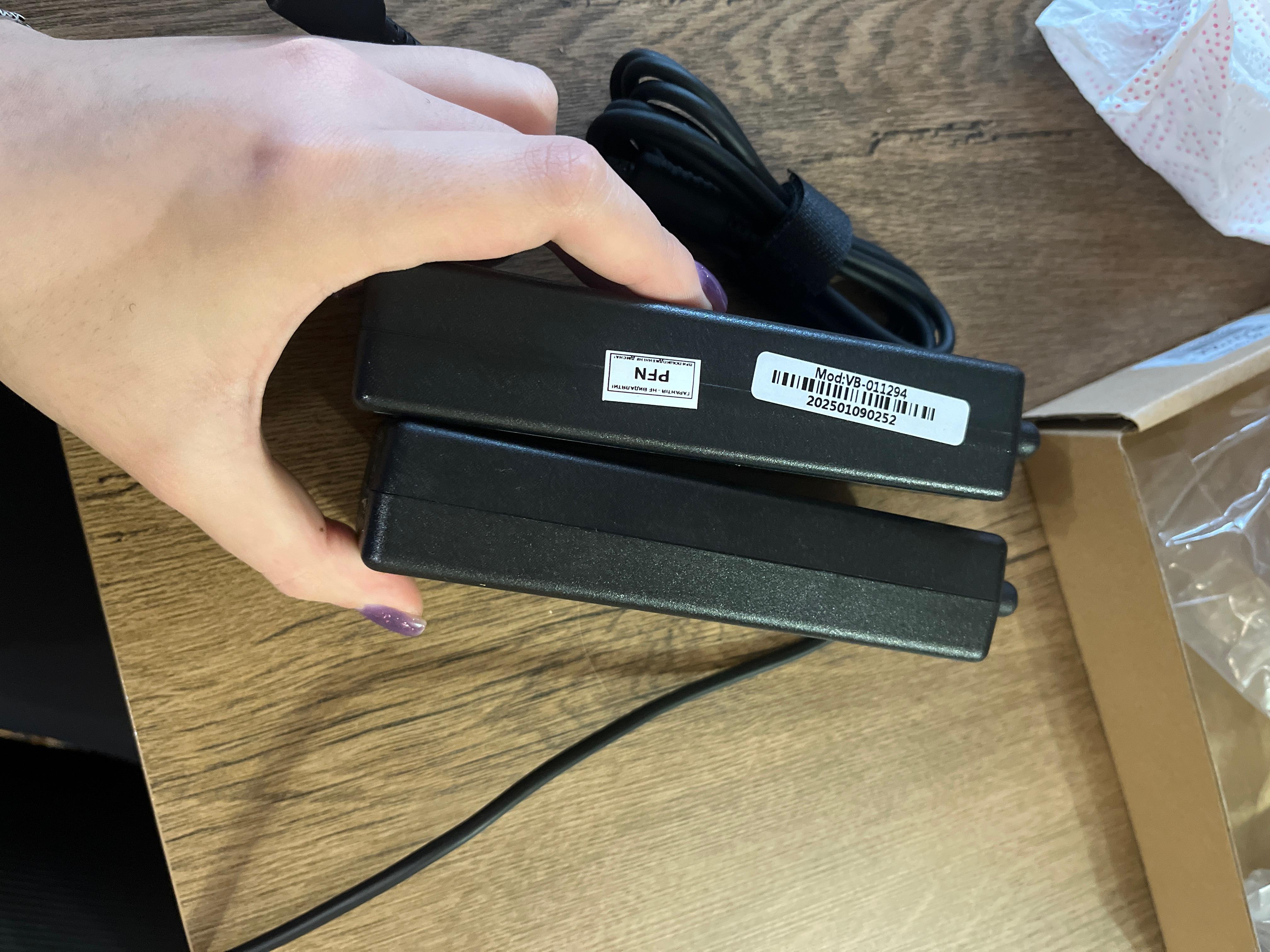 Блок живлення Lenovo IdeaPad Gaming 3-15IHU6 у реальних умовах використання від користувача Юлія.